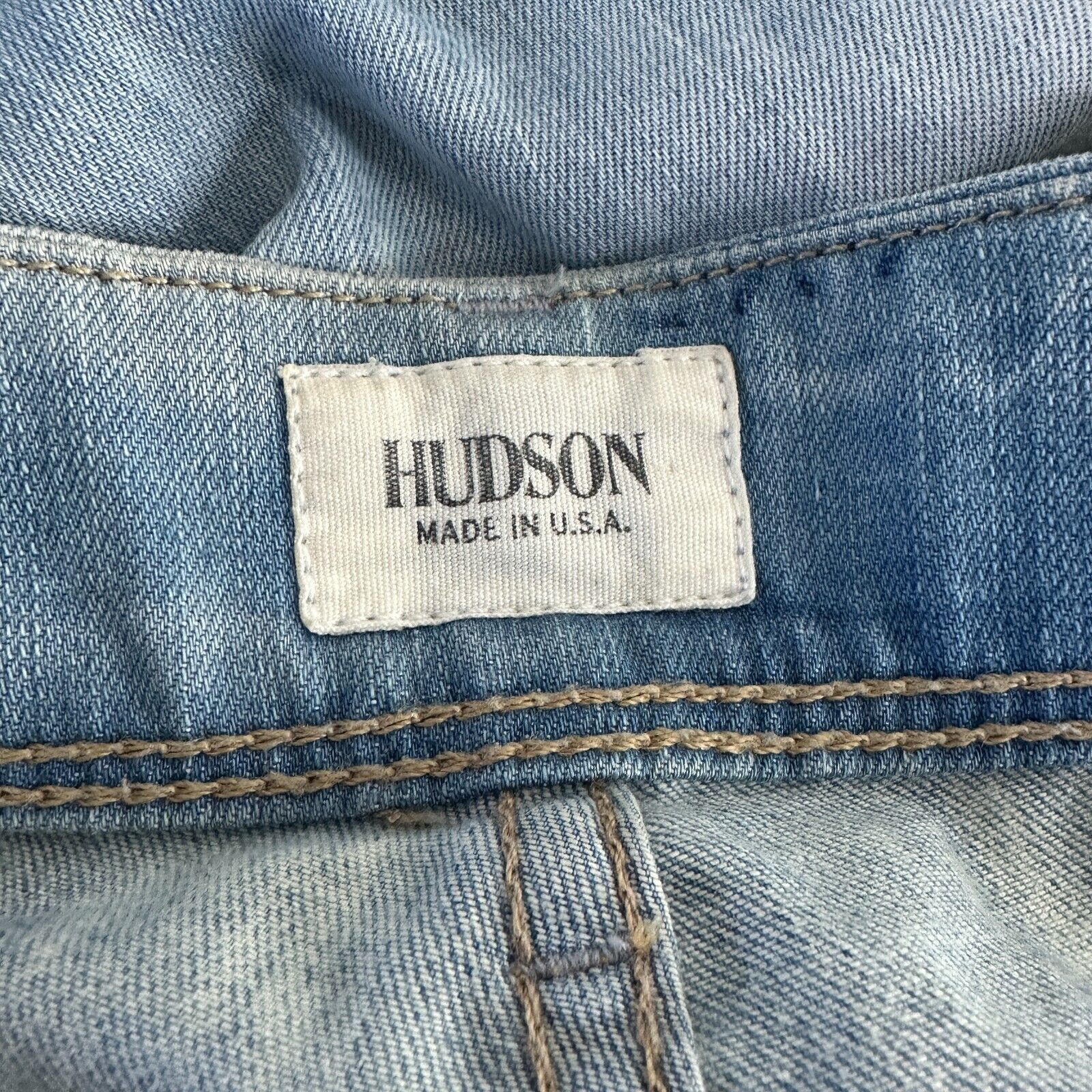 Hudson Hudson Double Button Blue Wash Jeans Low-Rise Boot Cut 26 Size 26" / US 2 / IT 38 - 10 Thumbnail