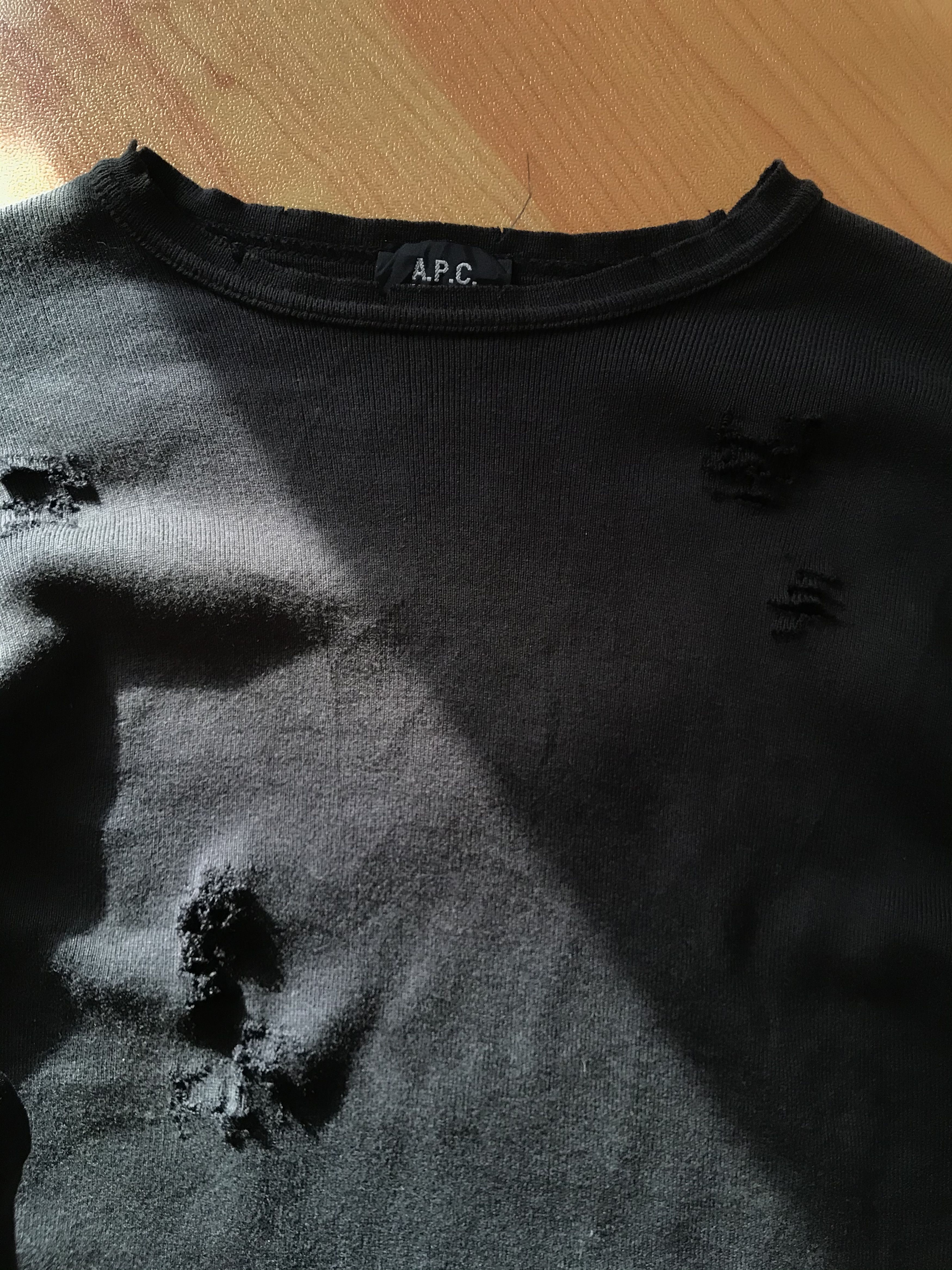 A.P.C. A.P.C destroyed cut out knit sweatshirts cdg style Size US S / EU 44-46 / 1 - 2 Thumbnail