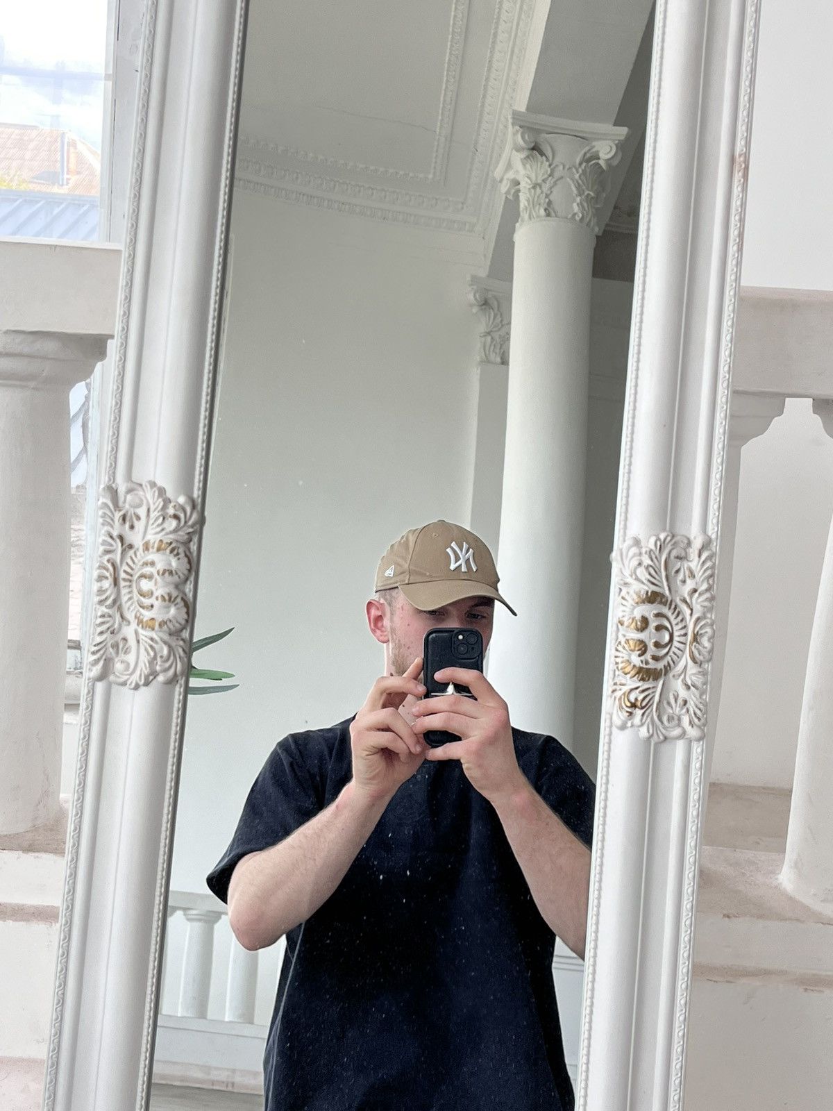 New Era Vintage New Era Beige Cap Embroidered Logo Y2K Avantgarde Size ONE SIZE - 2 Thumbnail