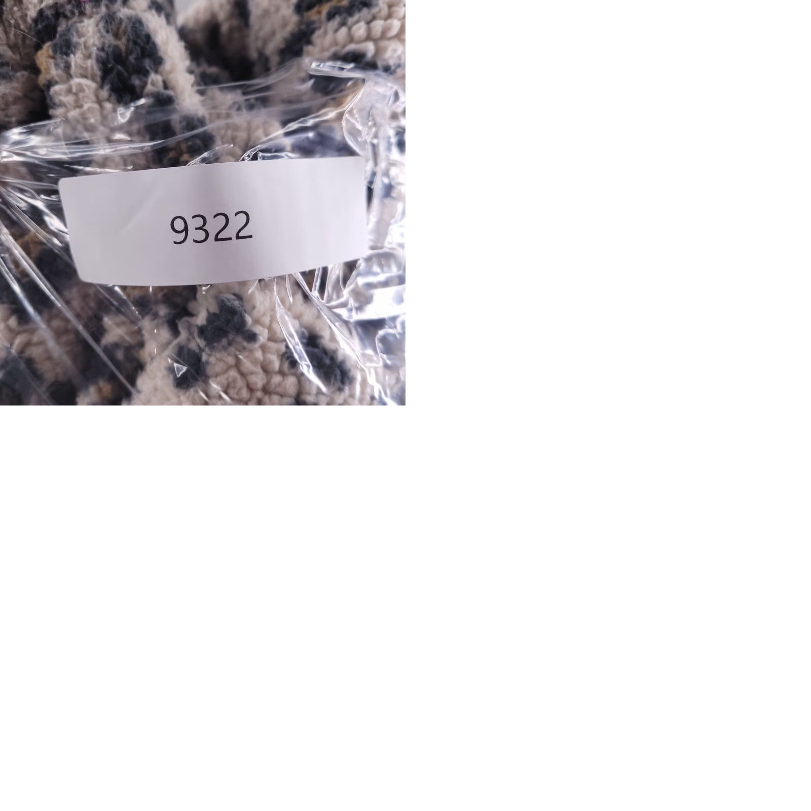 American Eagle Outfitters American Eagle Hoodie Womens Medium Teddy Bear Cheetah Fuzzy Fluffy Size M / US 6-8 / IT 42-44 - 9 Thumbnail