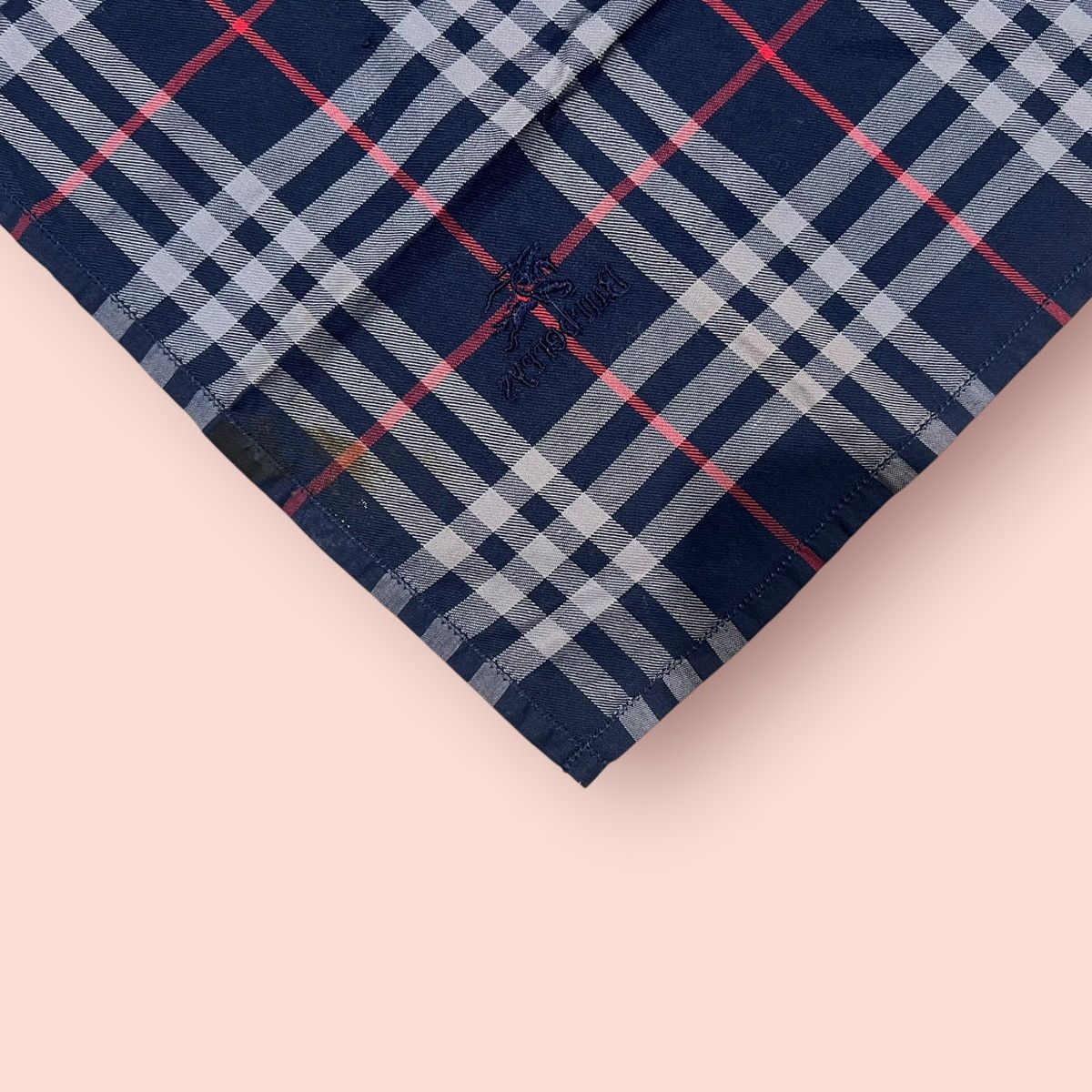 Burberry × Designer ICONIC BURBERRYS BLACK LABEL PLAID NOVA CHECK HANDKERCHIEF Size ONE SIZE - 14 Thumbnail