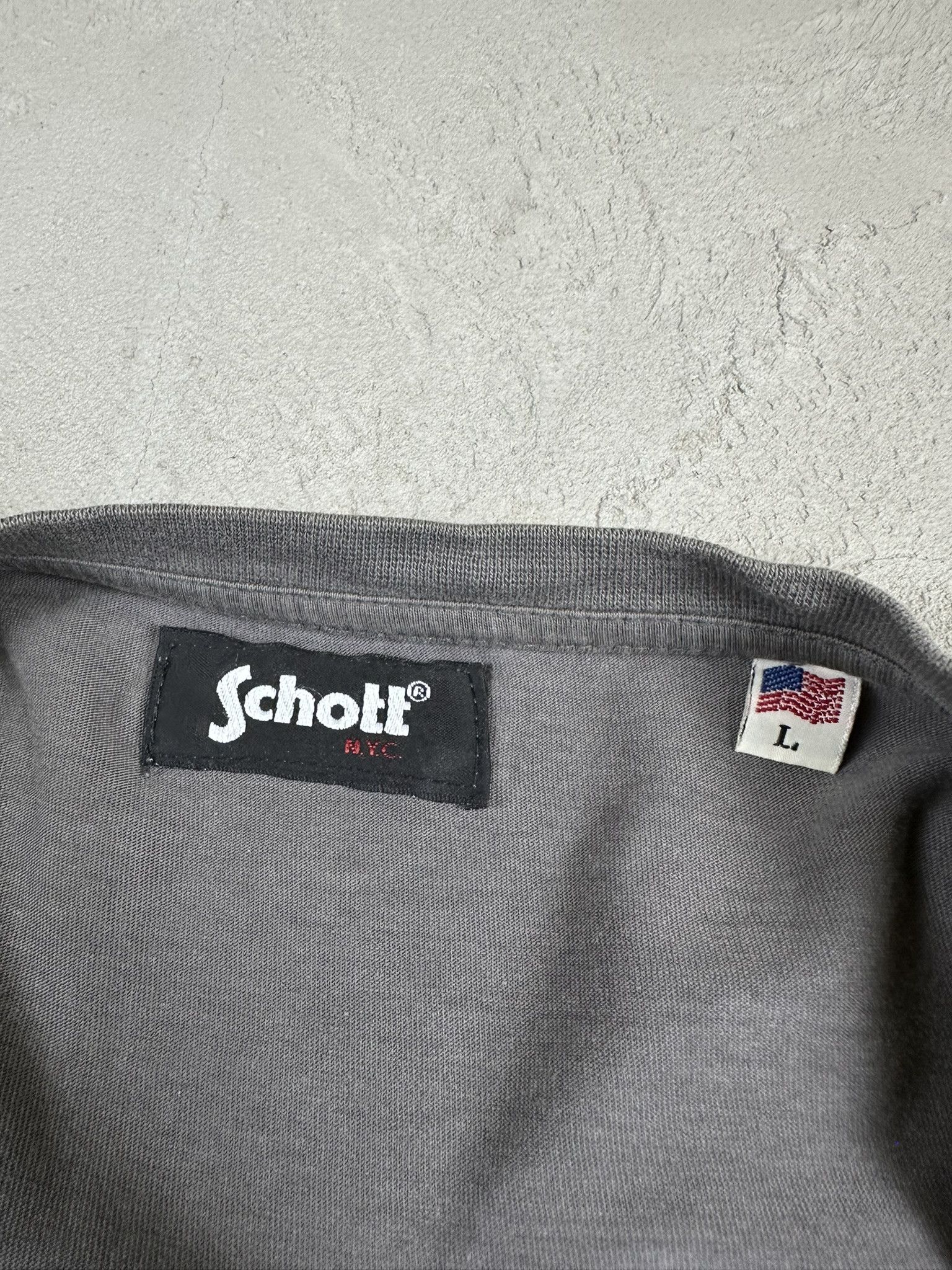 Schott × Vintage Vintage Y2k Schott Spellout Military T-shirt Size US L / EU 52-54 / 3 - 13 Thumbnail
