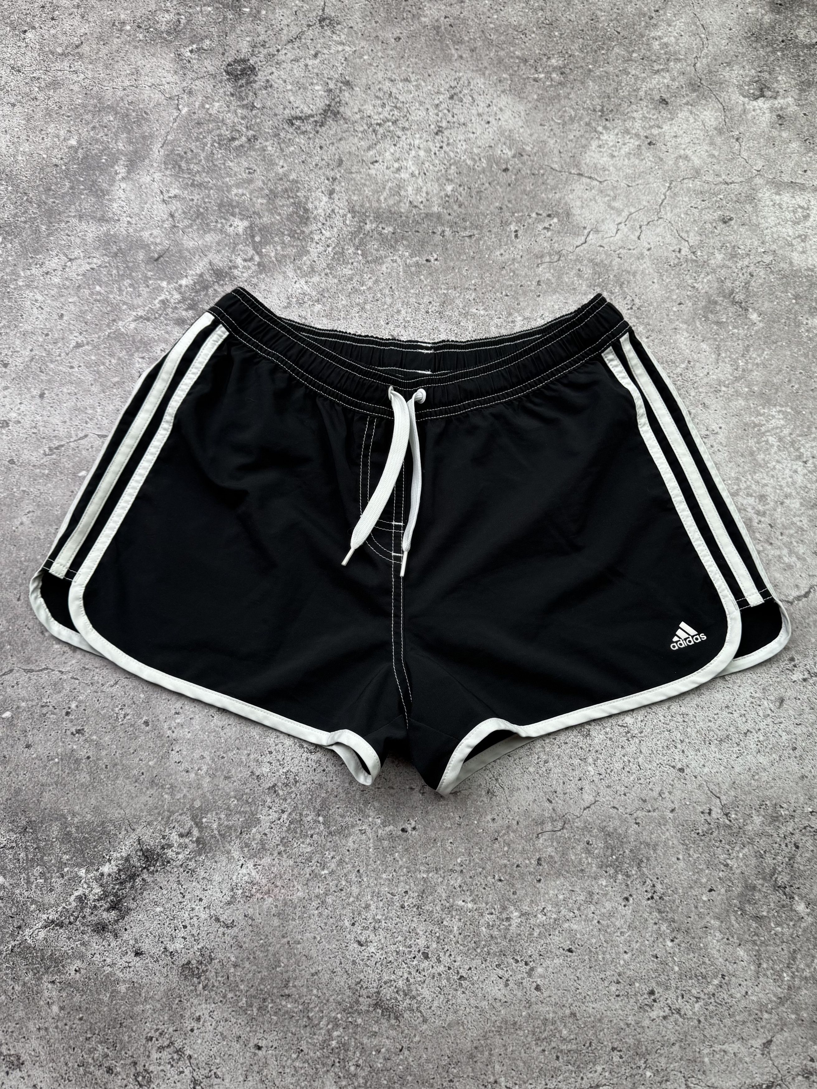Adidas Adidas Hype Vintage Mini Shorts C469(V543)(E8) Size 26" / US 2 / IT 38 - 1 Thumbnail
