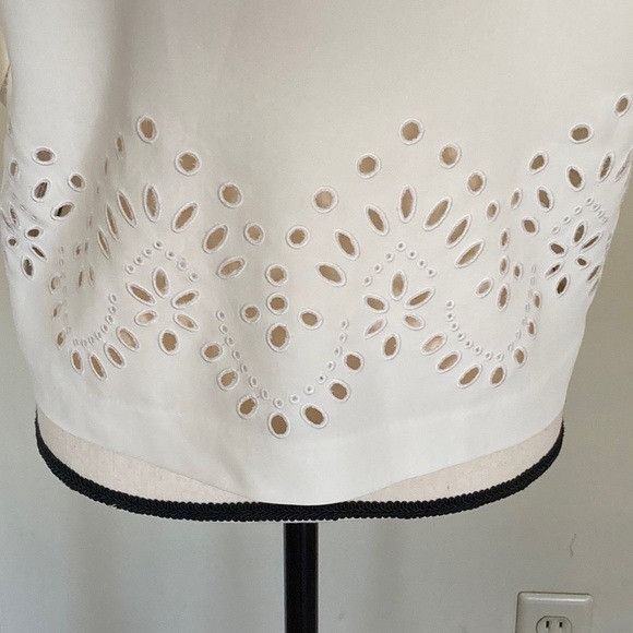 Veronica Beard Veronica Beard Laser Cut Top Size L / US 10 / IT 46 - 7 Thumbnail