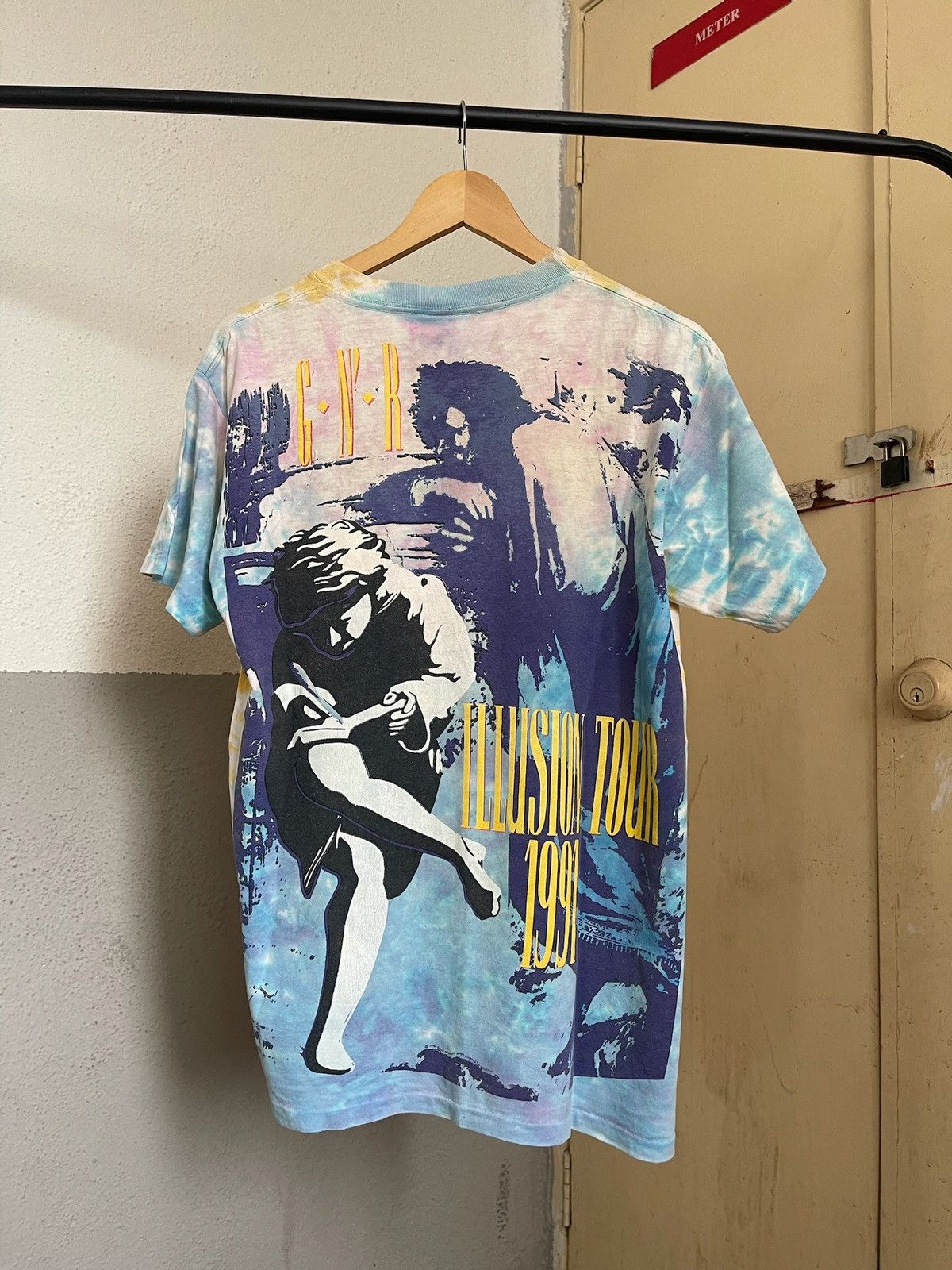 Band Tees × Vintage Vintage Guns N Roses Liquid Blue Tie Dye Tshirt Size US L / EU 52-54 / 3 - 5 Thumbnail