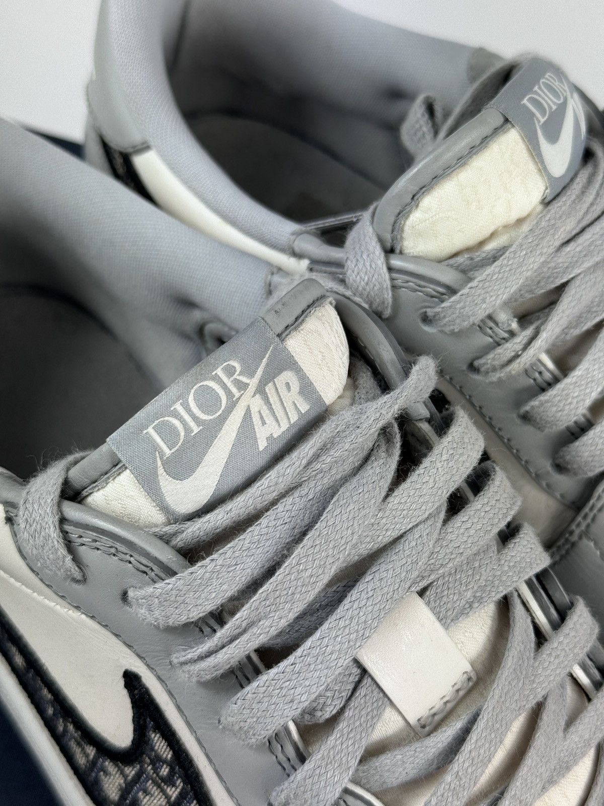 Dior × Jordan Brand AIR DIOR JORDAN SNEAKERS Size US 10 / EU 43 - 11 Thumbnail