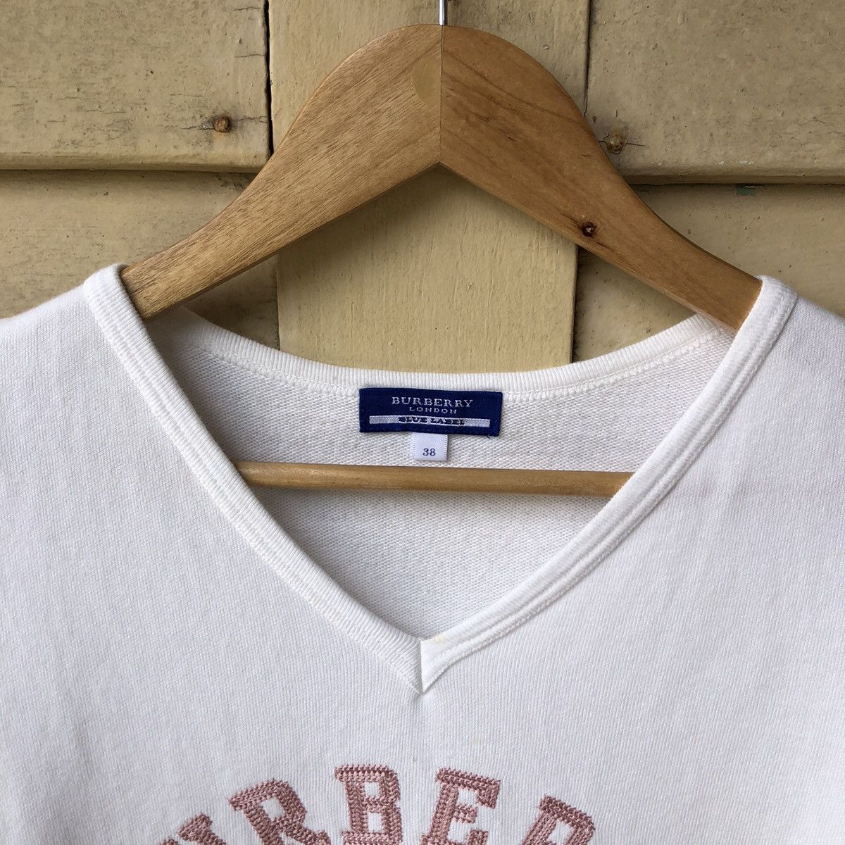 Burberry Burberry Blue Laber Embroided Long Sleeve Tshirt Size S / US 4 / IT 40 - 4 Thumbnail