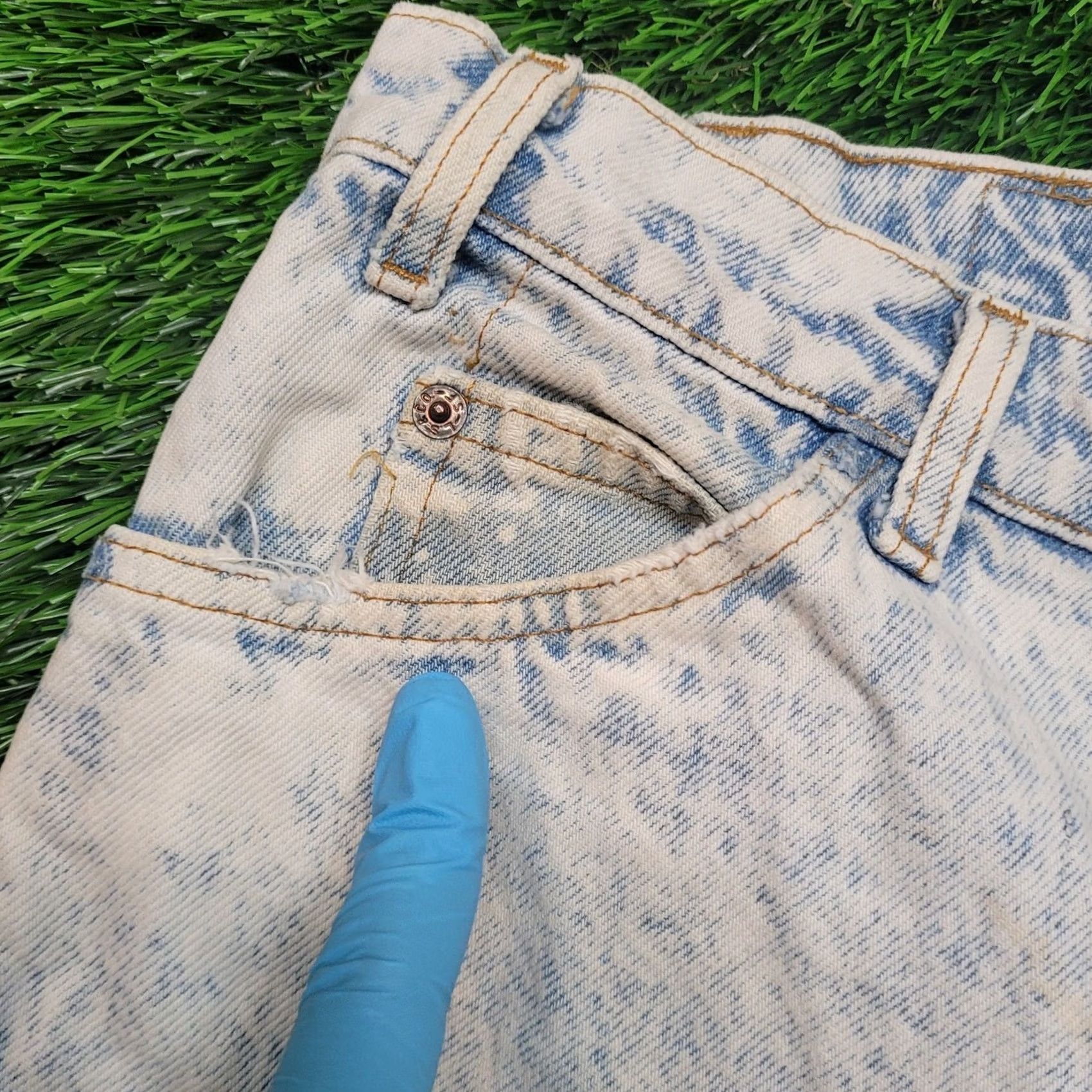 Levi's VTG Levis 550 Jeans Mens 36x30 Baggy Acid Wash 80s Orange Tab Tapered Relaxed Fit 5-Pocket Denim Streetwear Grunge Skate Hip Hop Boys Mens Size US 36 / EU 52 - 5 Thumbnail