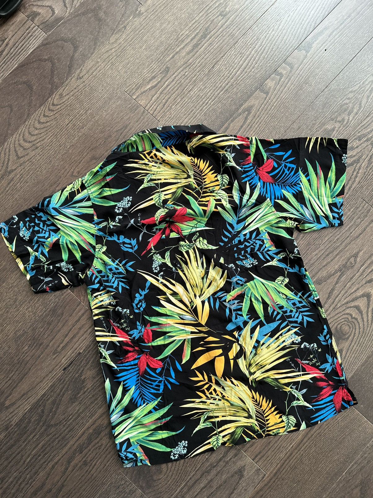 Vintage Early 2000s Hawaiian Button up Size US S / EU 44-46 / 1 - 5 Thumbnail