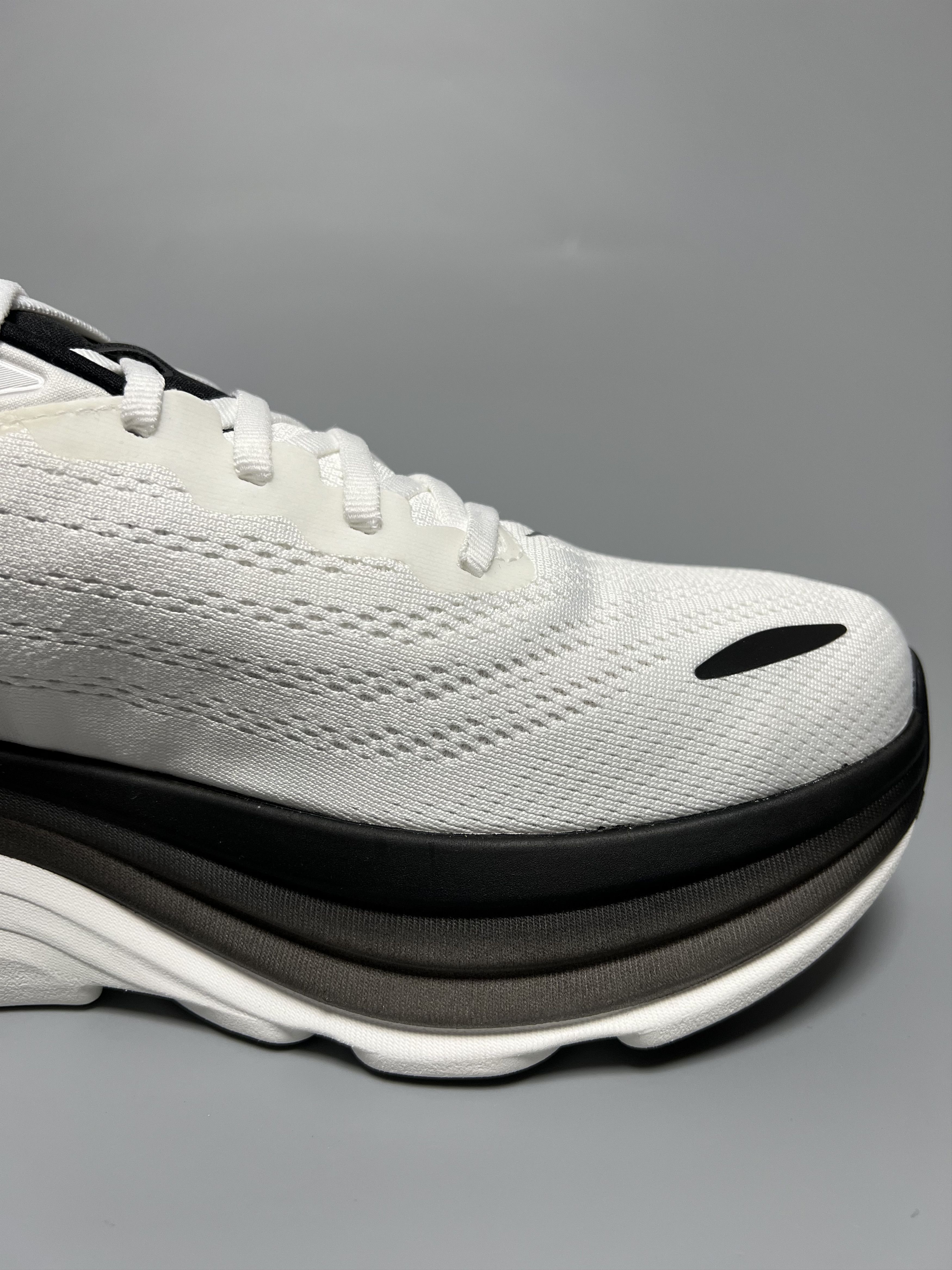 Hoka 11D Hoka One One Bondi 8 Running Shoes 1123202-WBLC Size US 11 / EU 44 - 7 Thumbnail