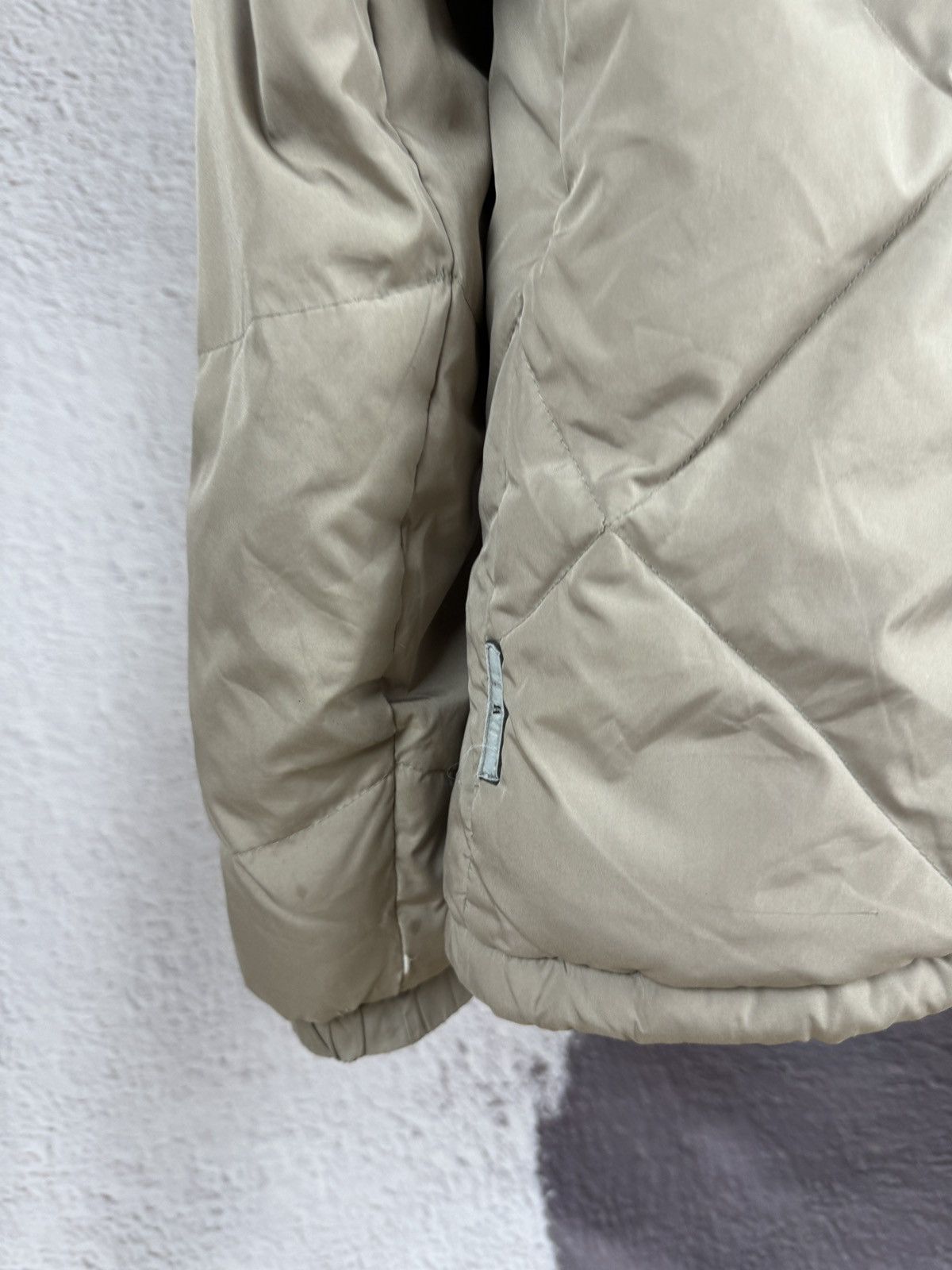 Armani Armani Jeans vintage beige used distressed down jacket Size US XL / EU 56 / 4 - 16 Thumbnail