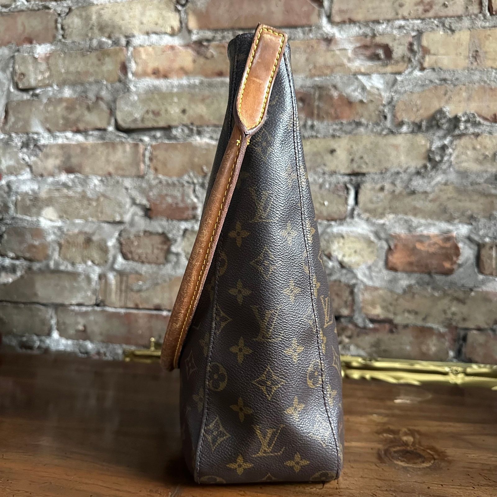 Louis Vuitton Vintage Louis Vuitton 2000 Monogram Looping GM Bag Size ONE SIZE - 6 Thumbnail
