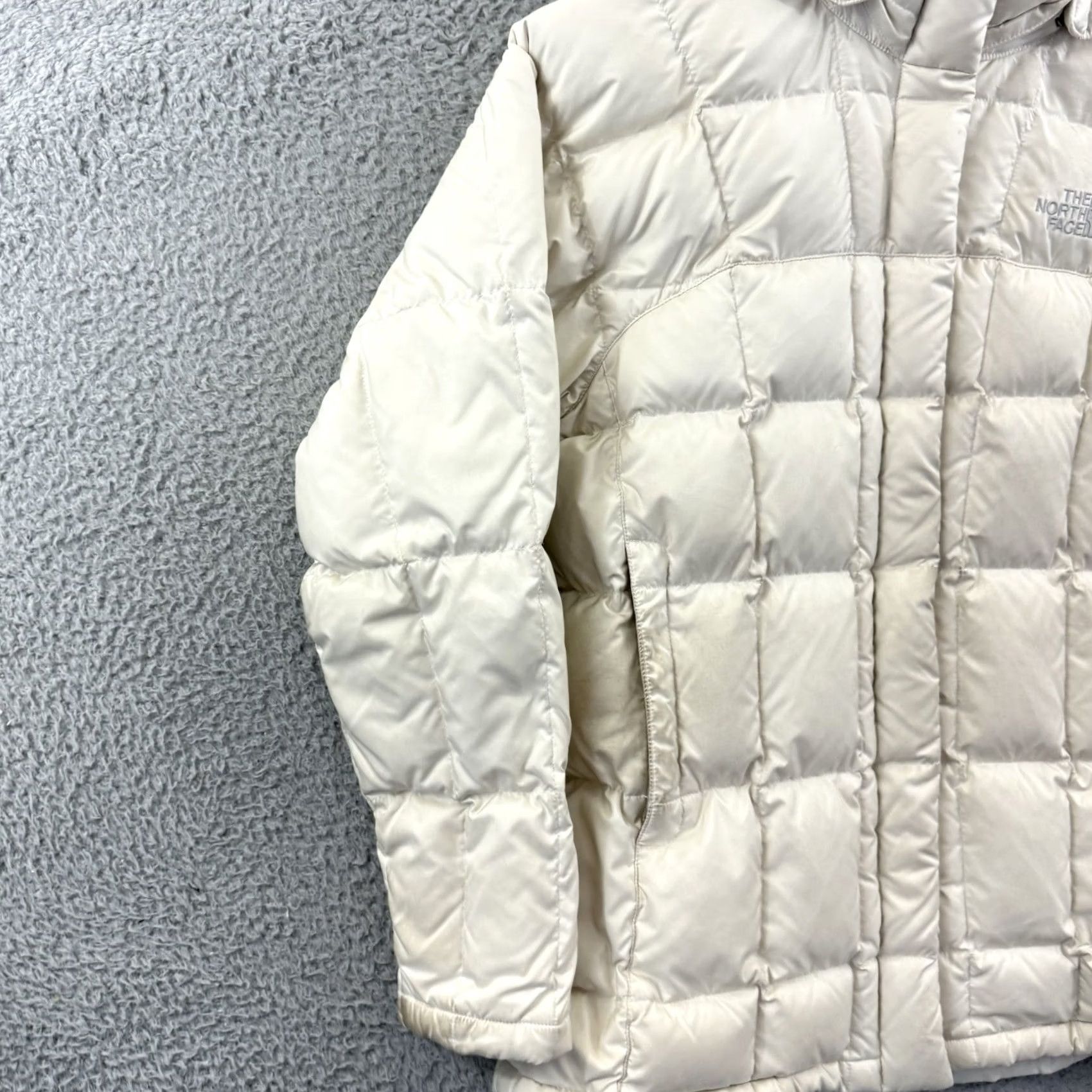 The North Face The North Face Puffer Jacket Womens Small Cream 600 Down Insulated Outerwear Zip Size S / US 4 / IT 40 - 4 Thumbnail