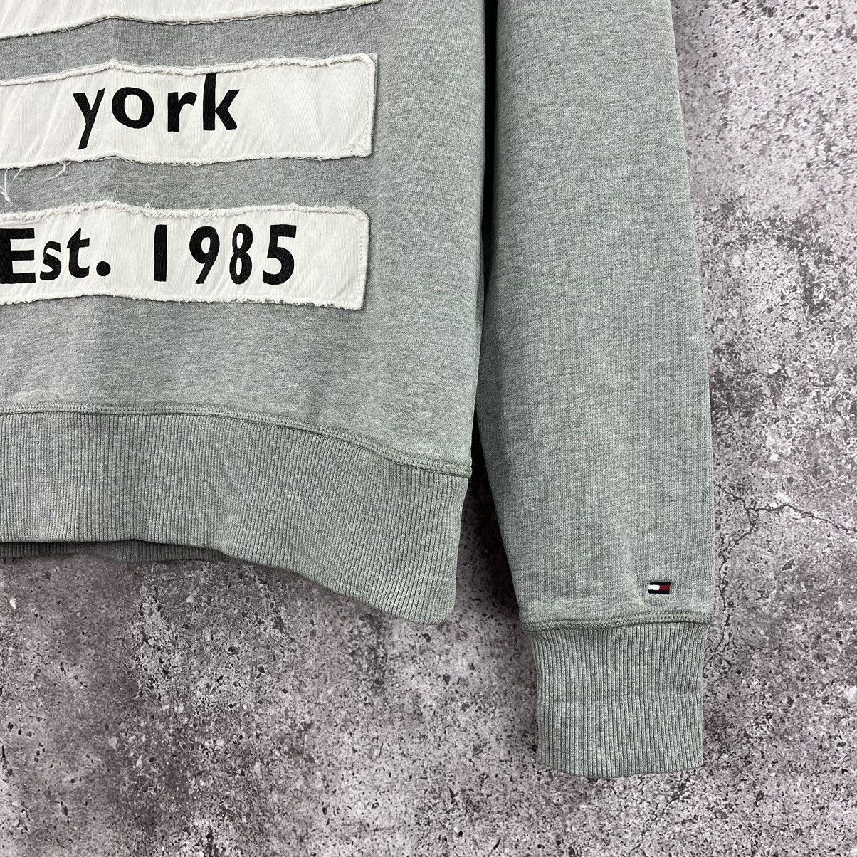 Tommy Hilfiger × Vintage Tommy Hilfiger Hoodie Heavy Cotton Embroidery Logo Grey Sz S Size US S / EU 44-46 / 1 - 5 Thumbnail