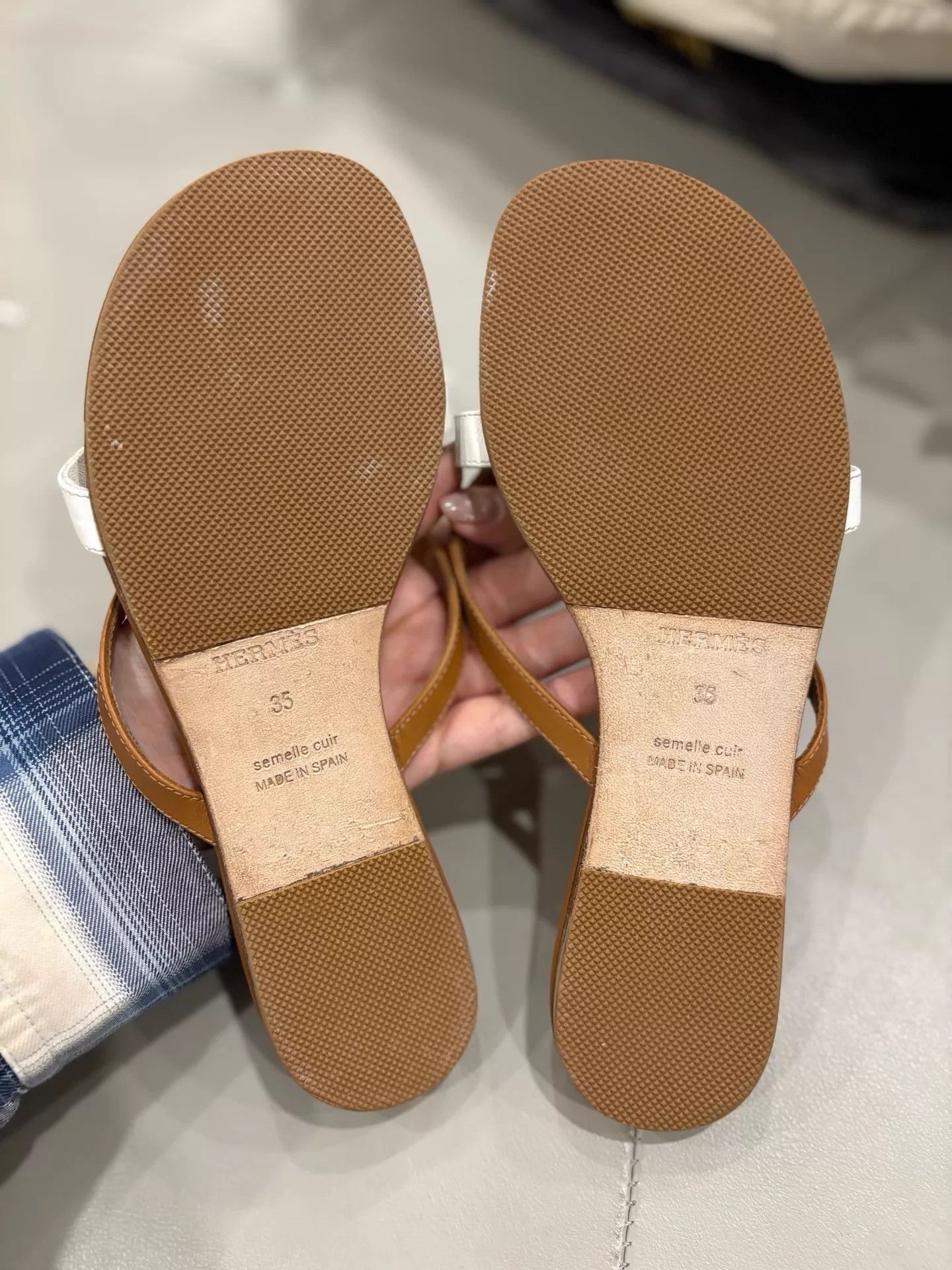 Hermes Hermes Pig Nose Flip Flops Mint 35 Size US 4.5 / IT 34.5 - 3 Thumbnail