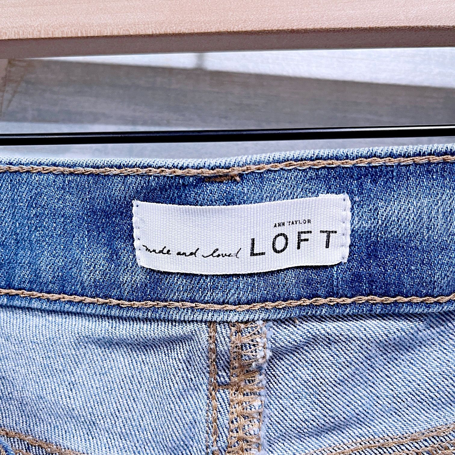 Loft LOFT Cuffed Denim Midi Shorts Womens 26 2 Size 26" / US 2 / IT 38 - 5 Thumbnail