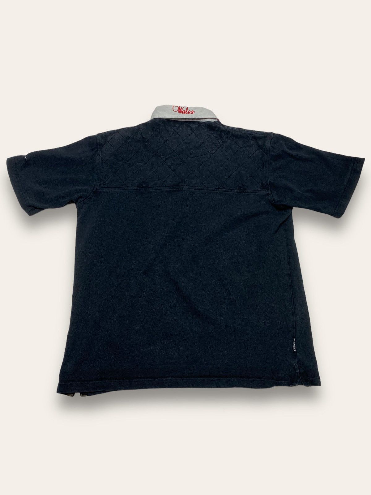 Other Vintage GUINNESS Black Faded Polo Shirt Wales Rugby WRU Size US L / EU 52-54 / 3 - 8 Thumbnail