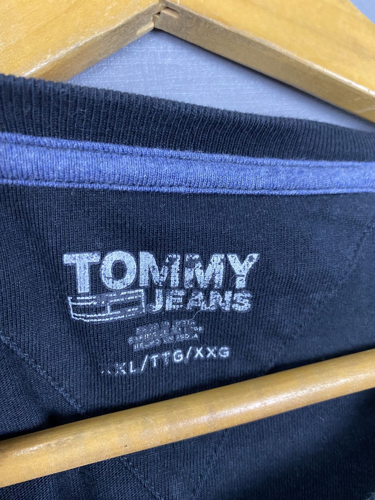 Tommy Hilfiger Tommy Jeans Tee - Big Logo Size US XXL / EU 58 / 5 - 6 Thumbnail