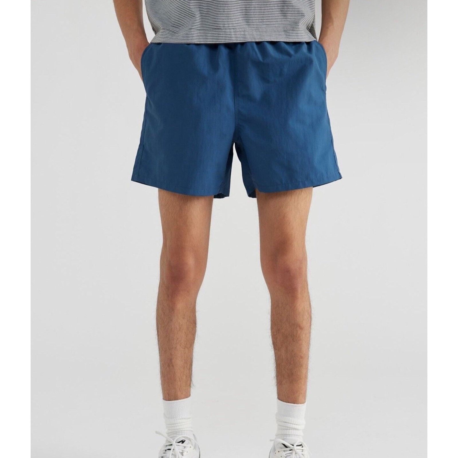 Goldwin NWT Goldwin Nylon Shorts 5" Moist Blue Large (4) Pockets Size US 34 / EU 50 - 2 Thumbnail