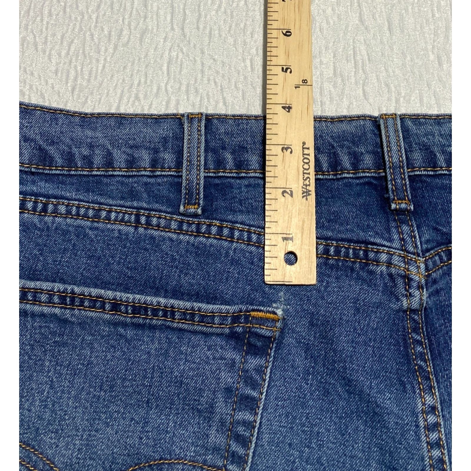 Levi's VINTAGE Levi's 505 Relaxed Fit Mens Jeans Size 38x34 Blue Straight Whiskers - Levi's 500 Series Denim 5-Pocket Mens Jeans Size US 38 / EU 54 - 3 Thumbnail
