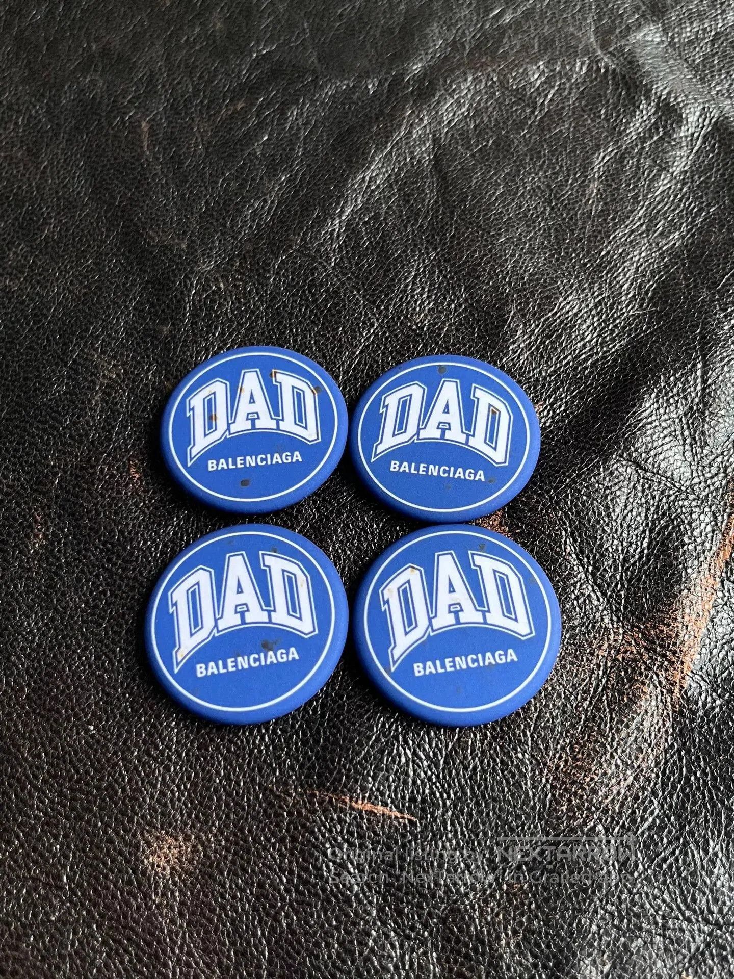 Balenciaga Balenciaga DAD Letter Badge. Size ONE SIZE - 2 Thumbnail
