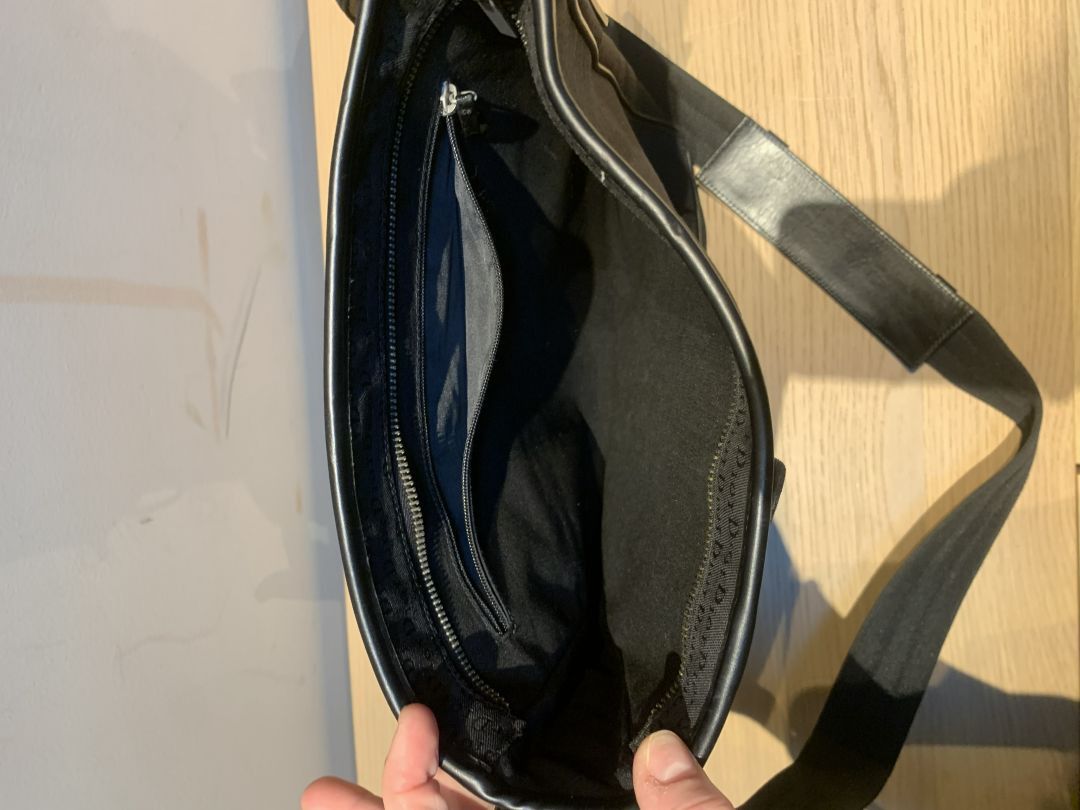 Dior Vintage Dior Homme by Hedi Slimane Monogram Messenger Bag Size ONE SIZE - 4 Thumbnail
