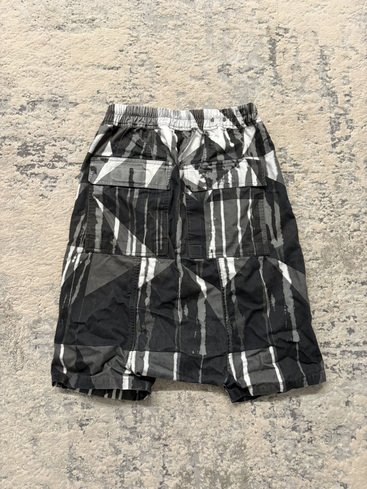 Rick Owens Drkshdw FW16 Vomit Camo Pod Shorts Size US 29 - 2 Thumbnail