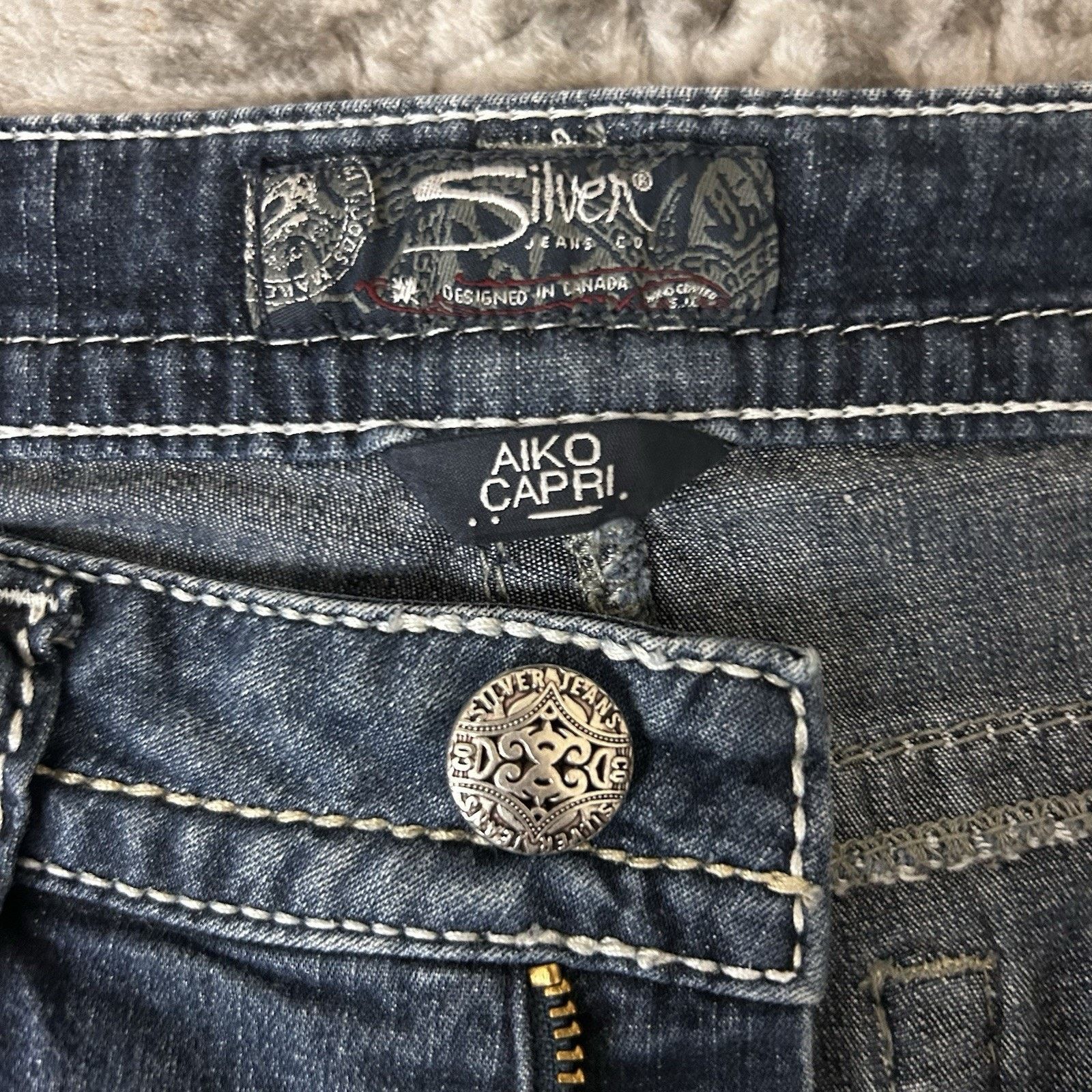 Silver Jeans Co. Silver Jeans Aiko Capri Jeans Sz 32 Dark Wash Denim Mid Rise Size 32" / US 10 / IT 46 - 6 Thumbnail