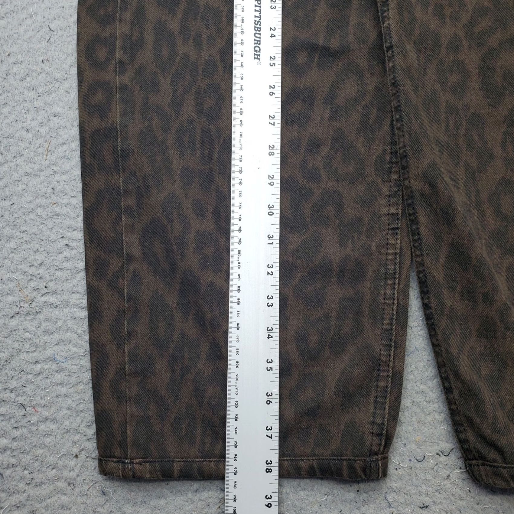 Urban Outfitters BDG Urban Outfitters Jeans Womens 24W Multicolor Leopard Print Wide Leg Baggy Size 42" / US 20 - 3 Thumbnail