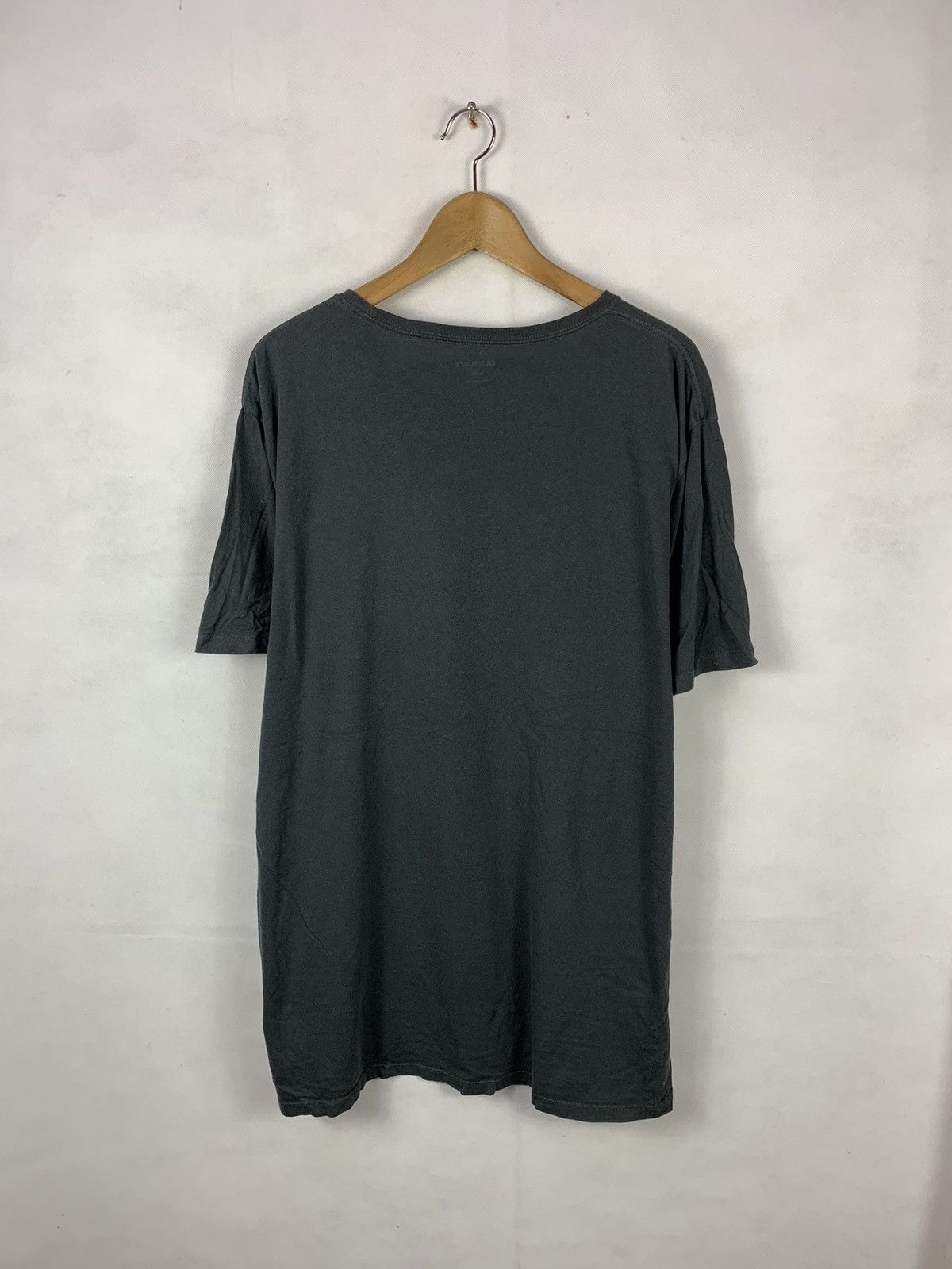 Vintage Steals! The Matrix Y2K Movie Tee by Old Navy Size US XL / EU 56 / 4 - 4 Thumbnail