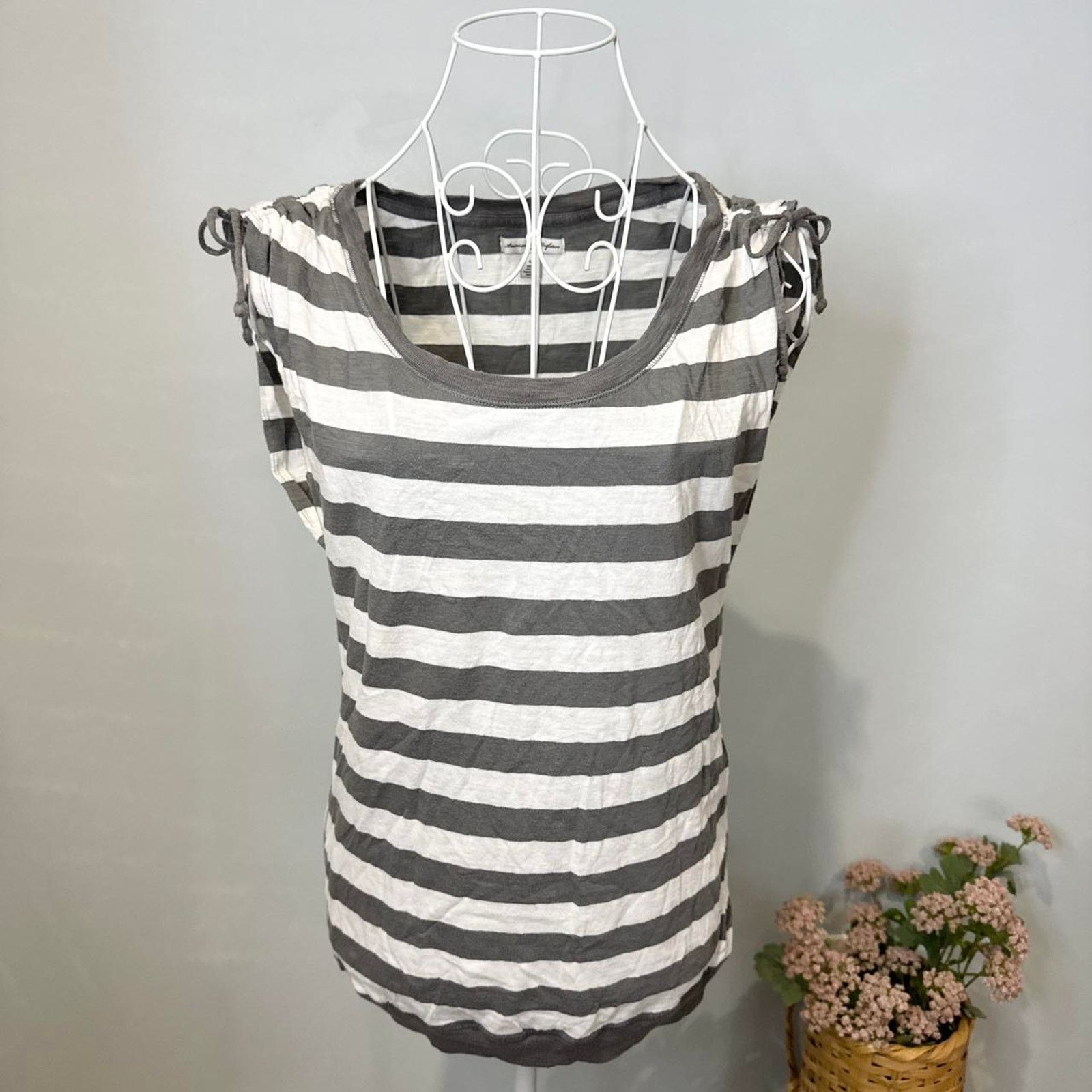 American Eagle Outfitters Cute gray striped vintage y2k american eagle top Size S / US 4 / IT 40 - 3 Thumbnail