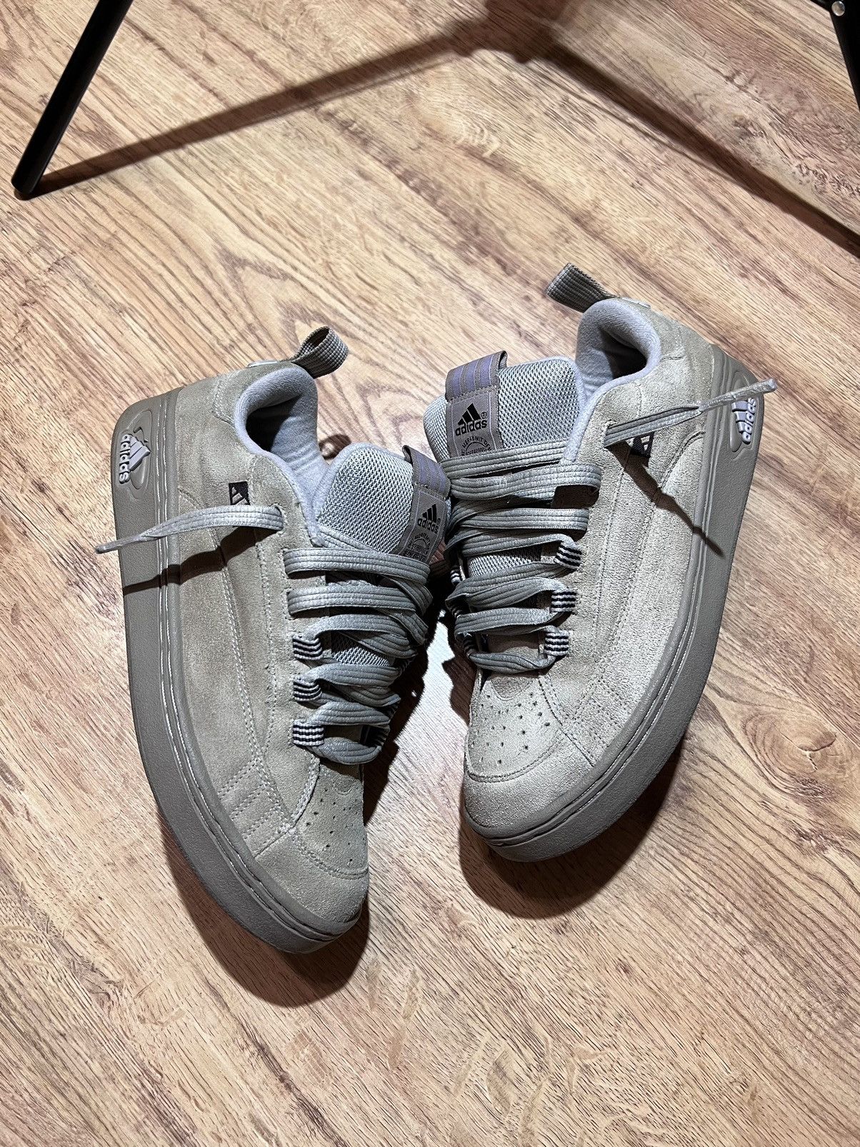 Old adidas skate shoes deals
