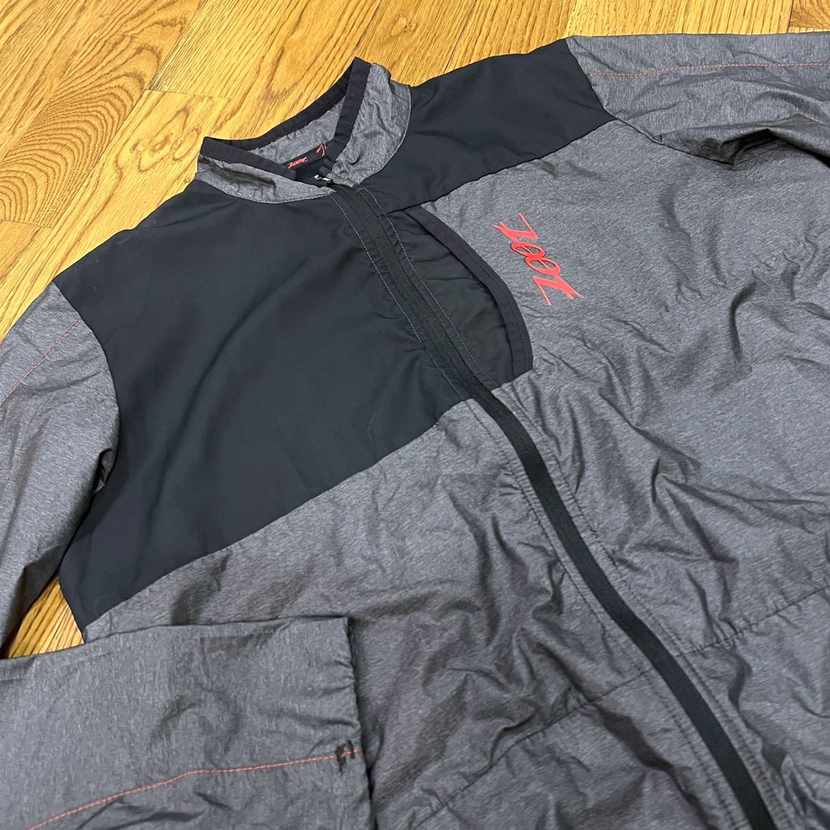 Vintage VINTAGE Zoot Men's Windbreaker Jacket Size Medium Adult Black Nylon Short Packable Running & Jogging Size US M / EU 48-50 / 2 - 3 Thumbnail