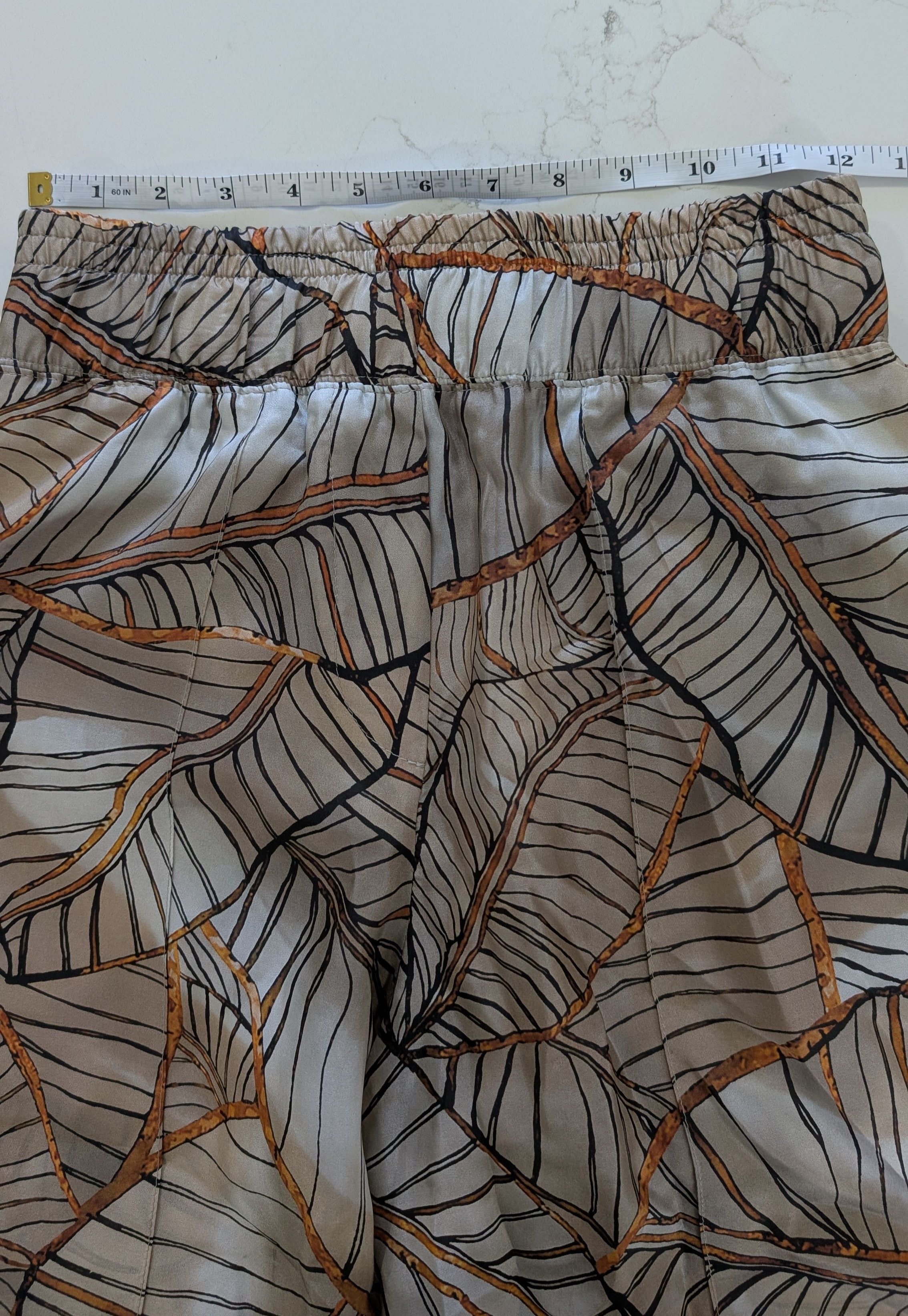 Brunello Cucinelli Brunello Cucinelli Silk Wide Leg Leaf Print Beige Size 2 Size 26" / US 2 / IT 38 - 9 Thumbnail