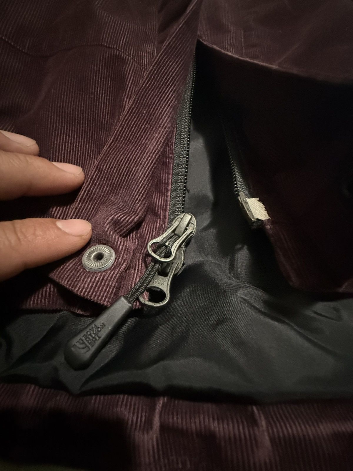 Supreme × The North Face Supreme The North Face Corduroy Mountain Shell Dark Purple M Size US M / EU 48-50 / 2 - 6 Thumbnail