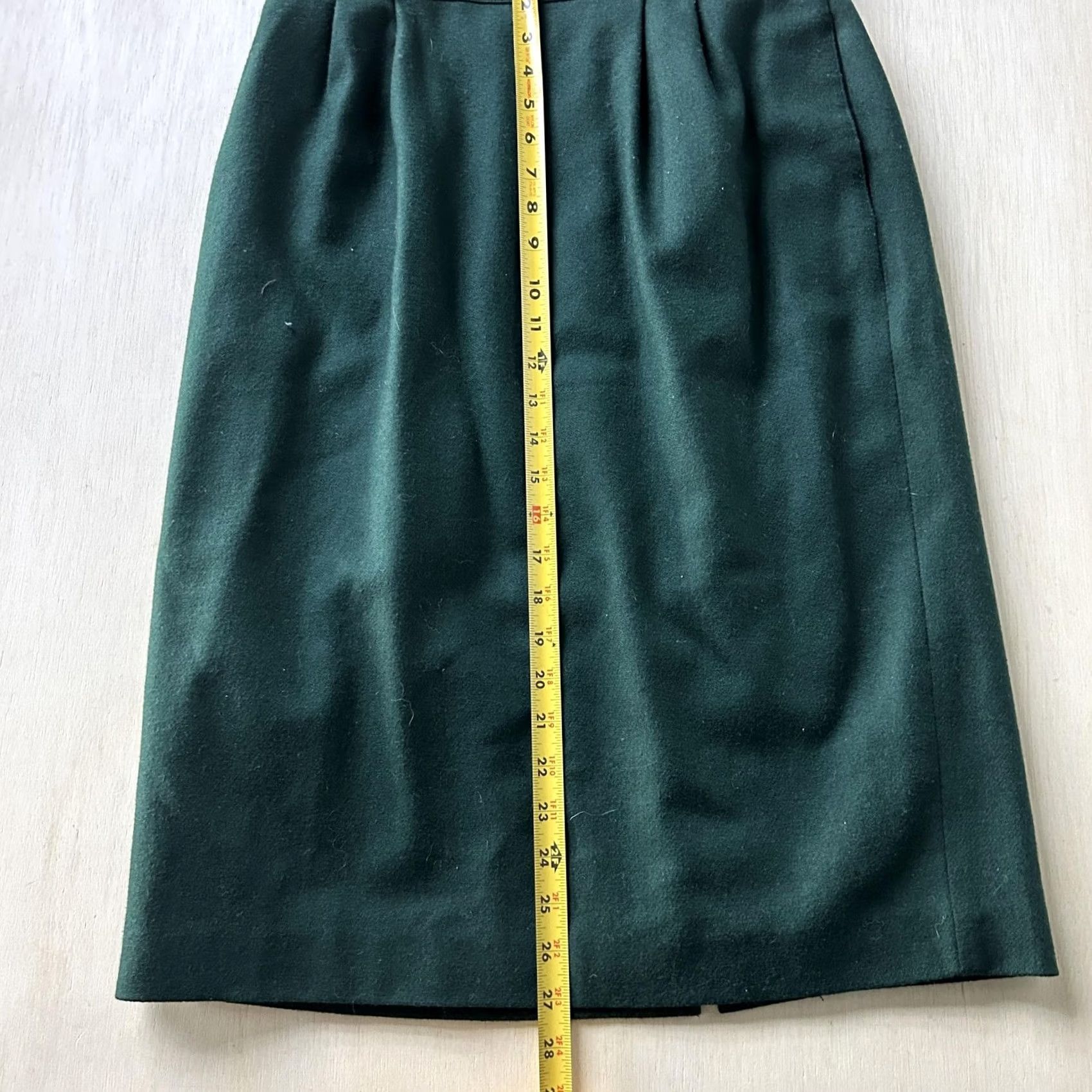 Vintage VINTAGE Leslie Fay Skirt Womens 14P Green Pencil Knee Length Lined Elastic Waist Pockets Slit Size 36" / US 14 / IT 50 - 7 Thumbnail