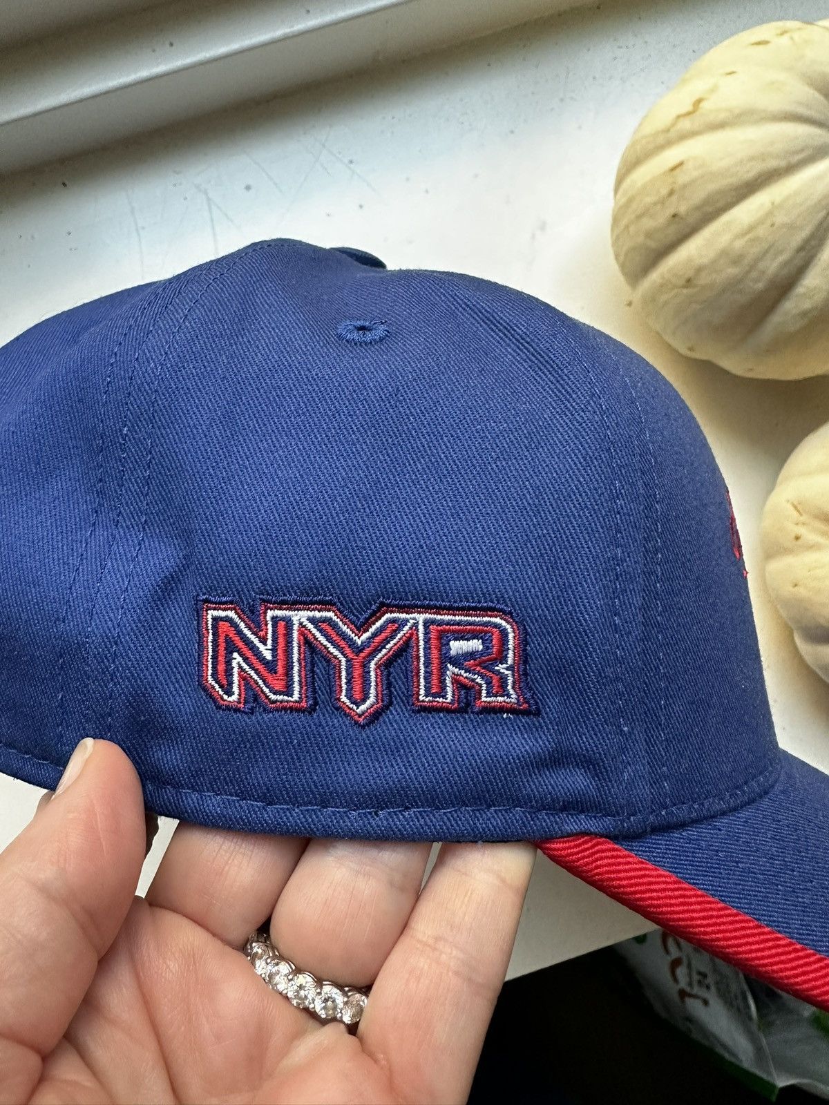 Siegelman Stable NWT Siegleman Stable and NY Rangers collaboration Size ONE SIZE - 6 Thumbnail