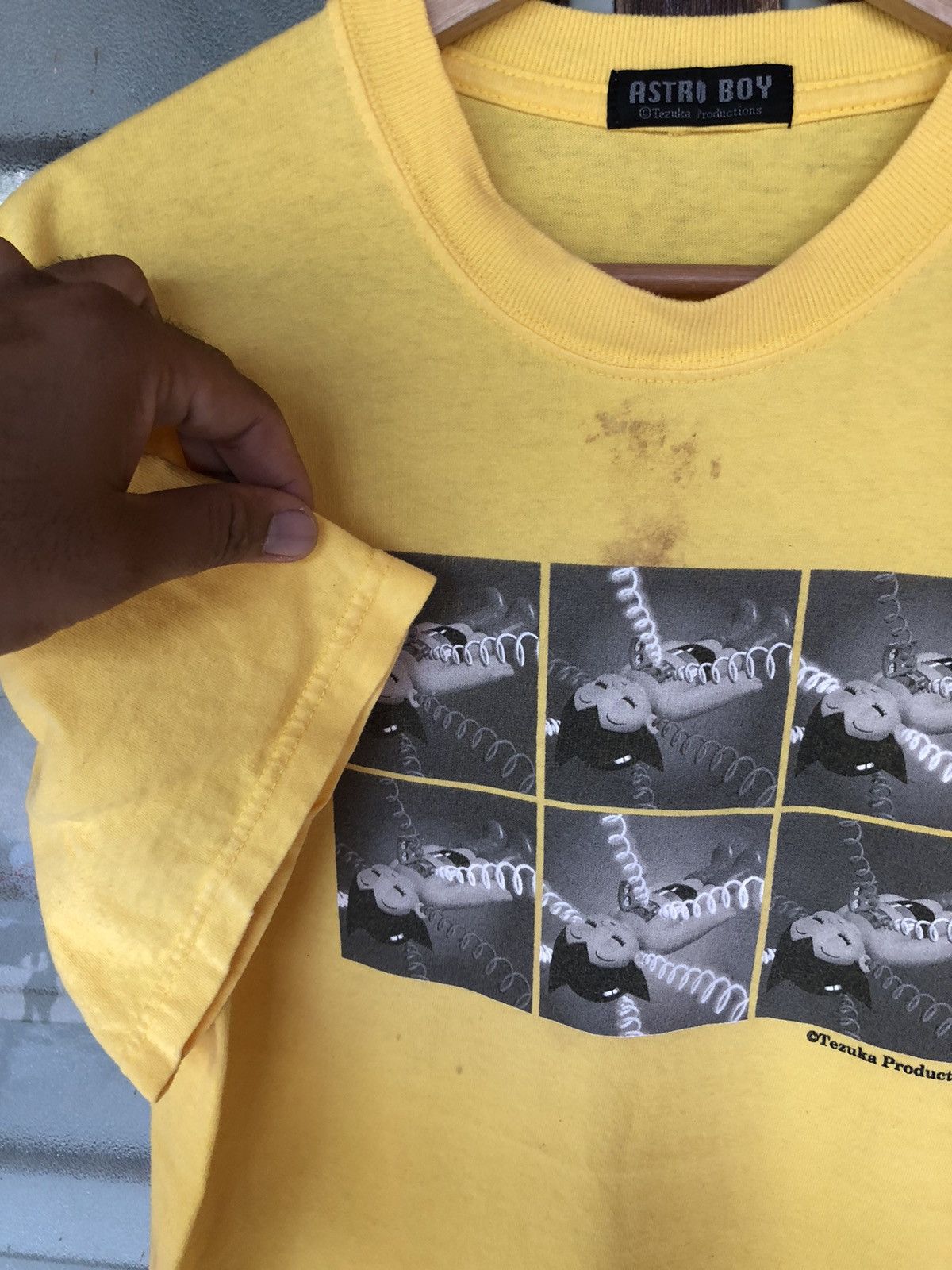 Anime Vintage Astro Boy in 2003 Yellow Shirt Tee Size US L / EU 52-54 / 3 - 7 Thumbnail