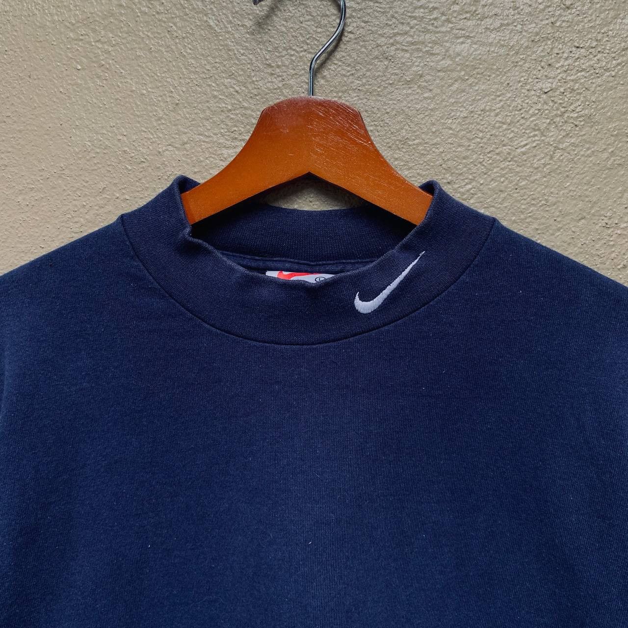 Nike Vintage 90s NIKE Small Embroidered Swoosh Sweatshirt Size US L / EU 52-54 / 3 - 3 Thumbnail