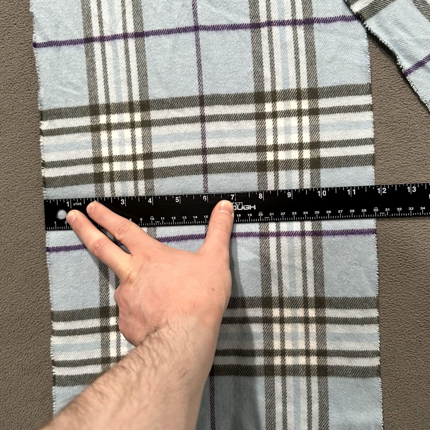 Vintage Italy Design Scarf Women Plaid 66x12 Blue Winter Fringe Cashmere Feel EUC Size ONE SIZE - 4 Thumbnail