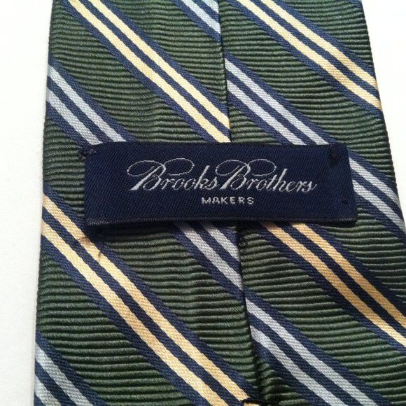 Brooks Brothers BROOKS BROTHERS MEN'S NEW GREEN 100%SILK TIE WIDTH: 3 3/4" Size ONE SIZE - 3 Thumbnail