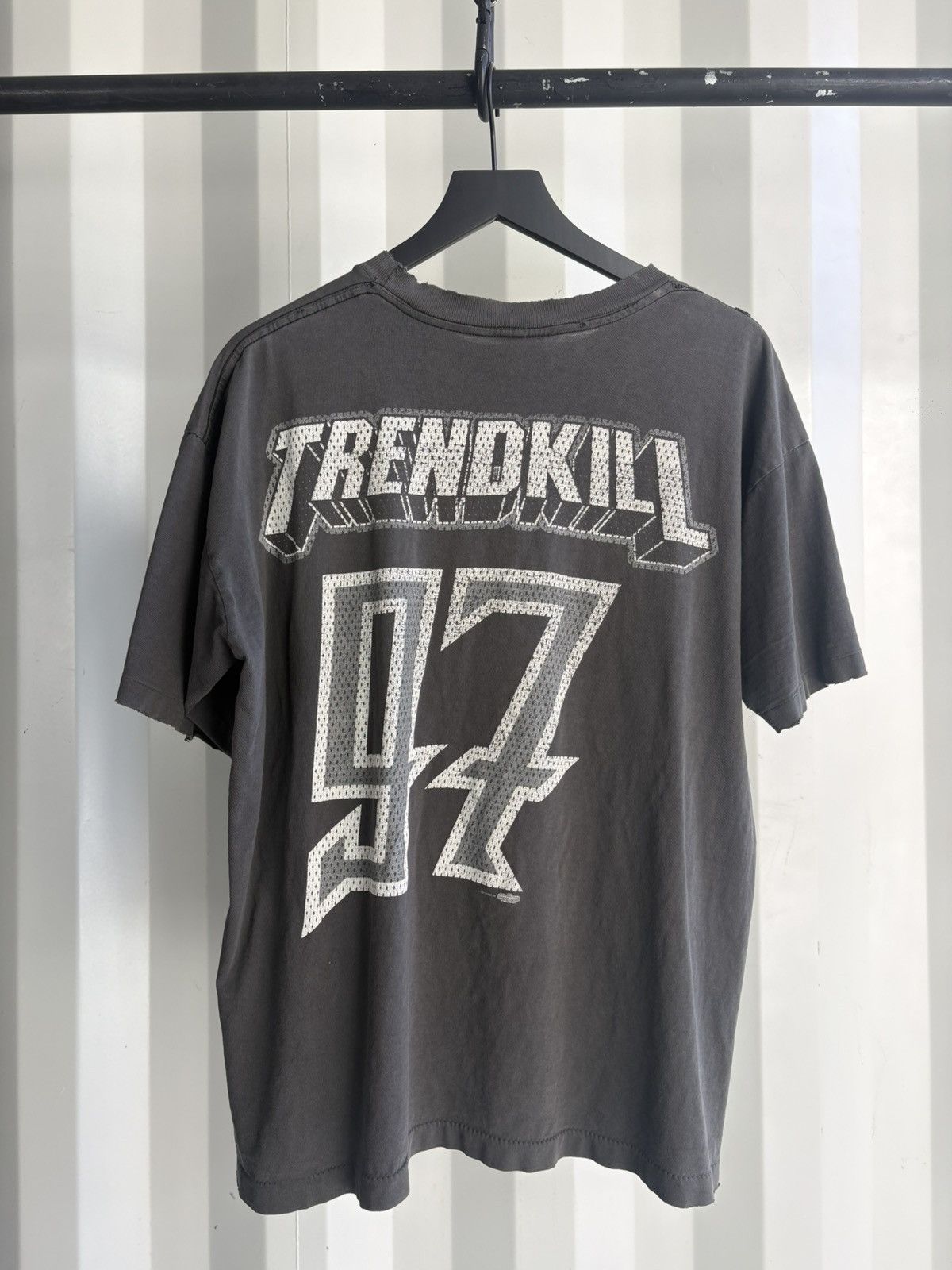 Band Tees Thrashed Pantera Trendkill 97 Faded Distressed Shirt GRUNGE Size US XL / EU 56 / 4 - 2 Thumbnail