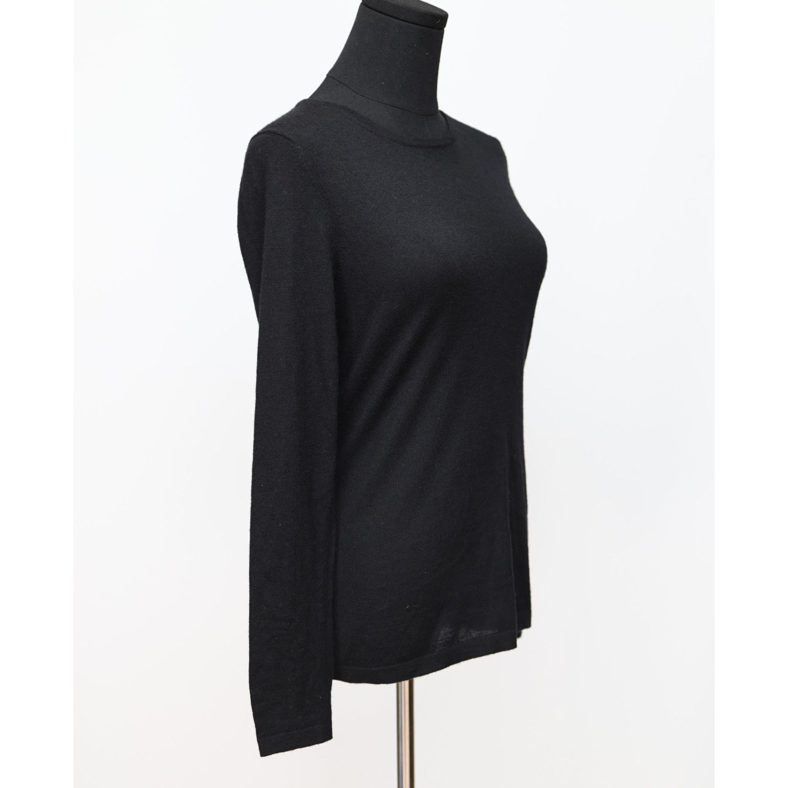 Neiman Marcus NEIMAN MARCUS Black Cashmere Long Sleeve Knit Sweater Size S Size S / US 4 / IT 40 - 3 Thumbnail