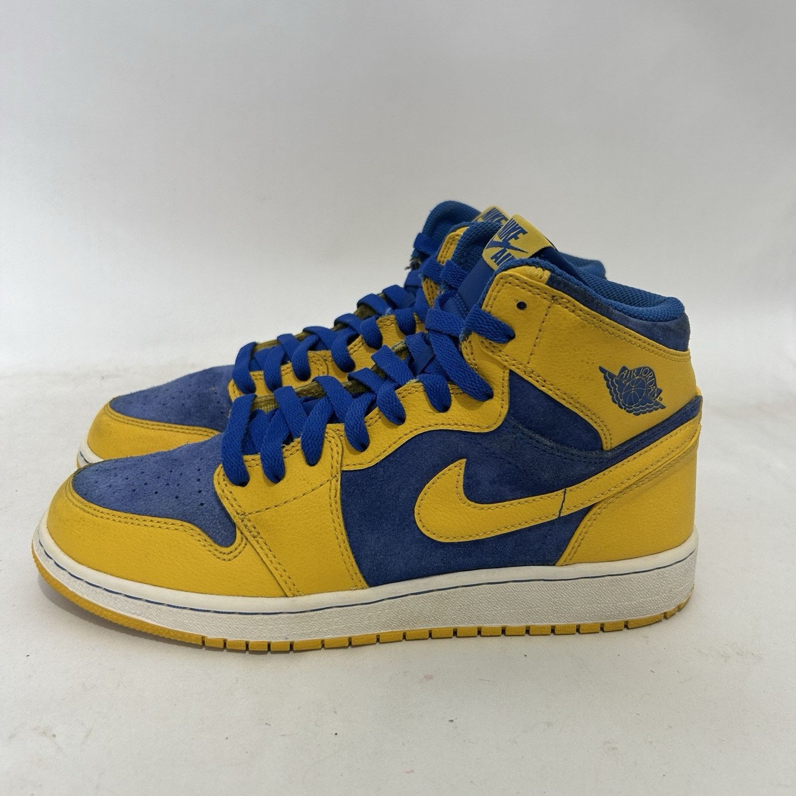 Nike Nike Air Jordan Retro 1 High OG GS “Yellow Laney Blue” 2013 Size US 8.5 / IT 38.5 - 6 Thumbnail
