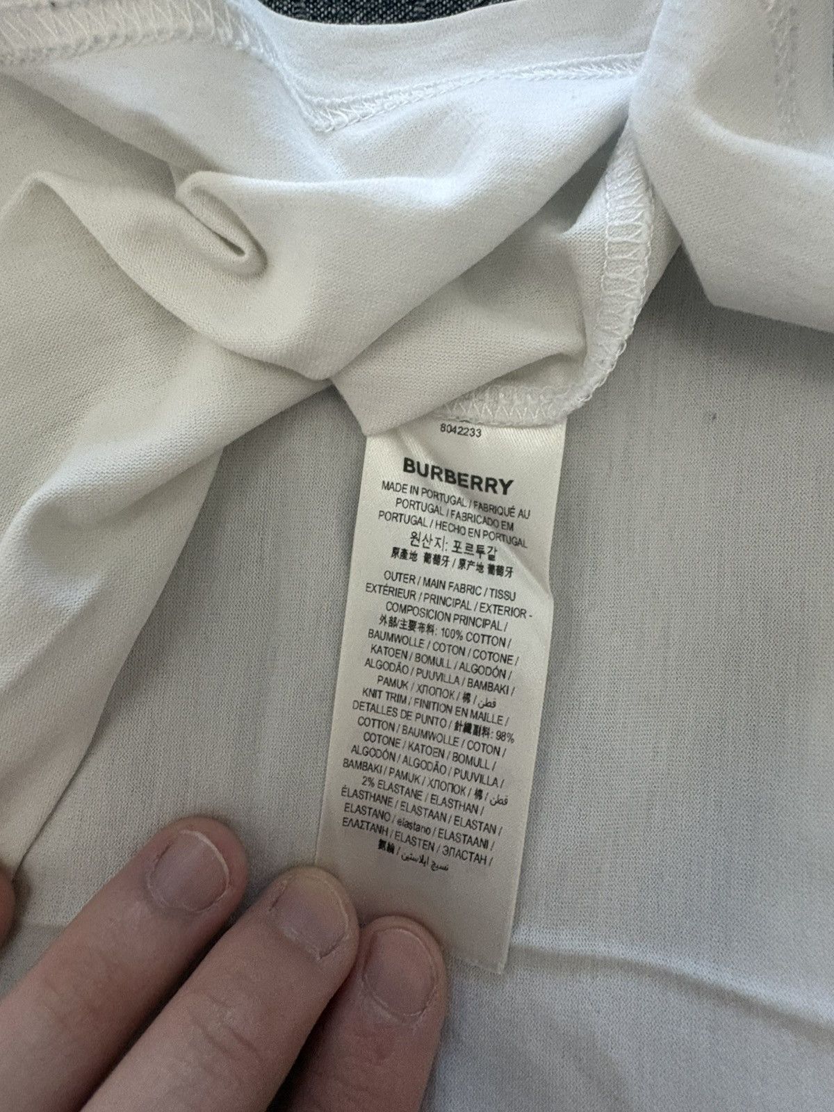 Burberry Burberry Embroidered Logo T-Shirt Size M Excellent Condition Size US M / EU 48-50 / 2 - 11 Thumbnail
