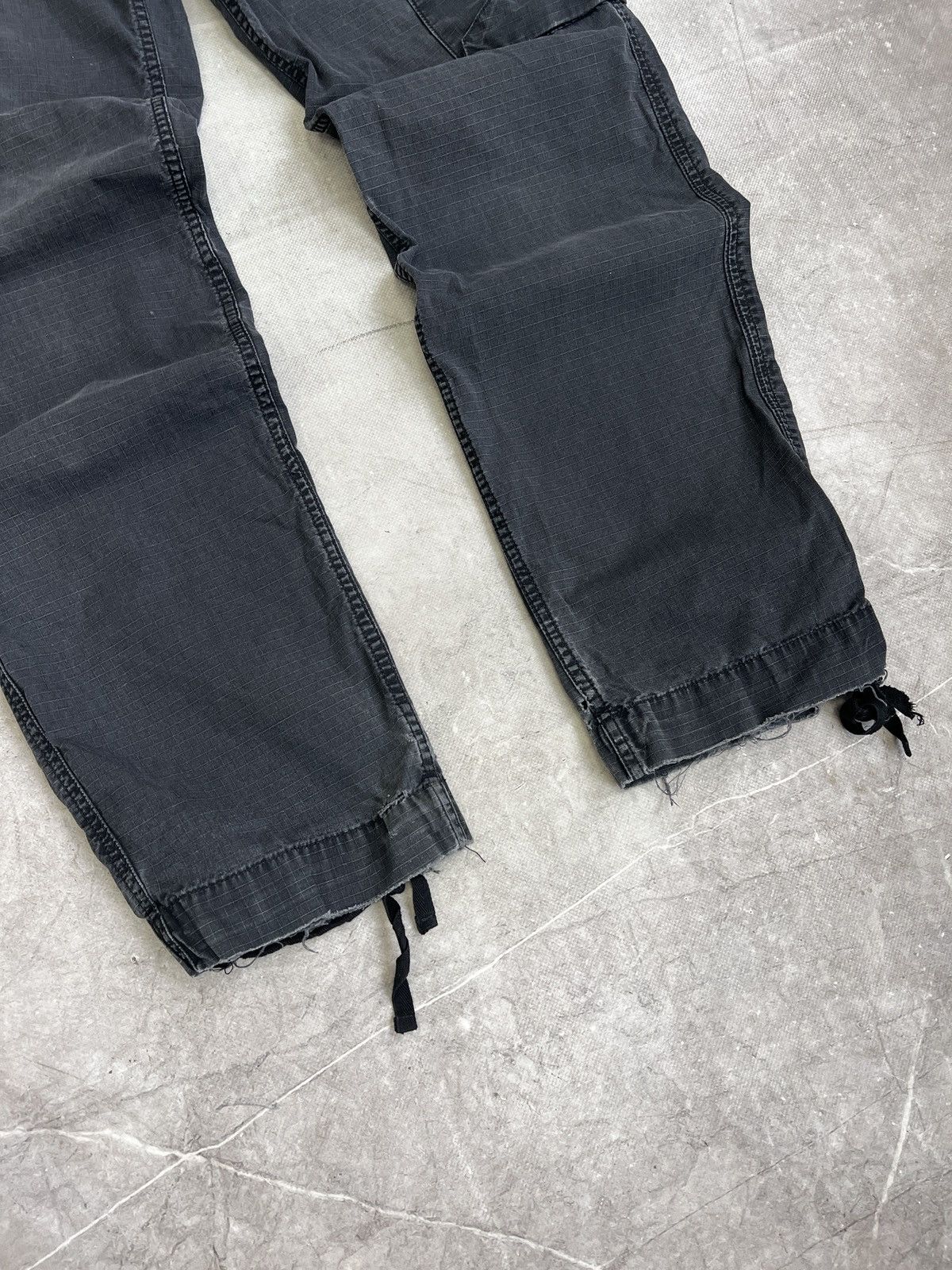 Carhartt Distressed cargo washed carhartt pants y2k style Size US 31 - 5 Thumbnail