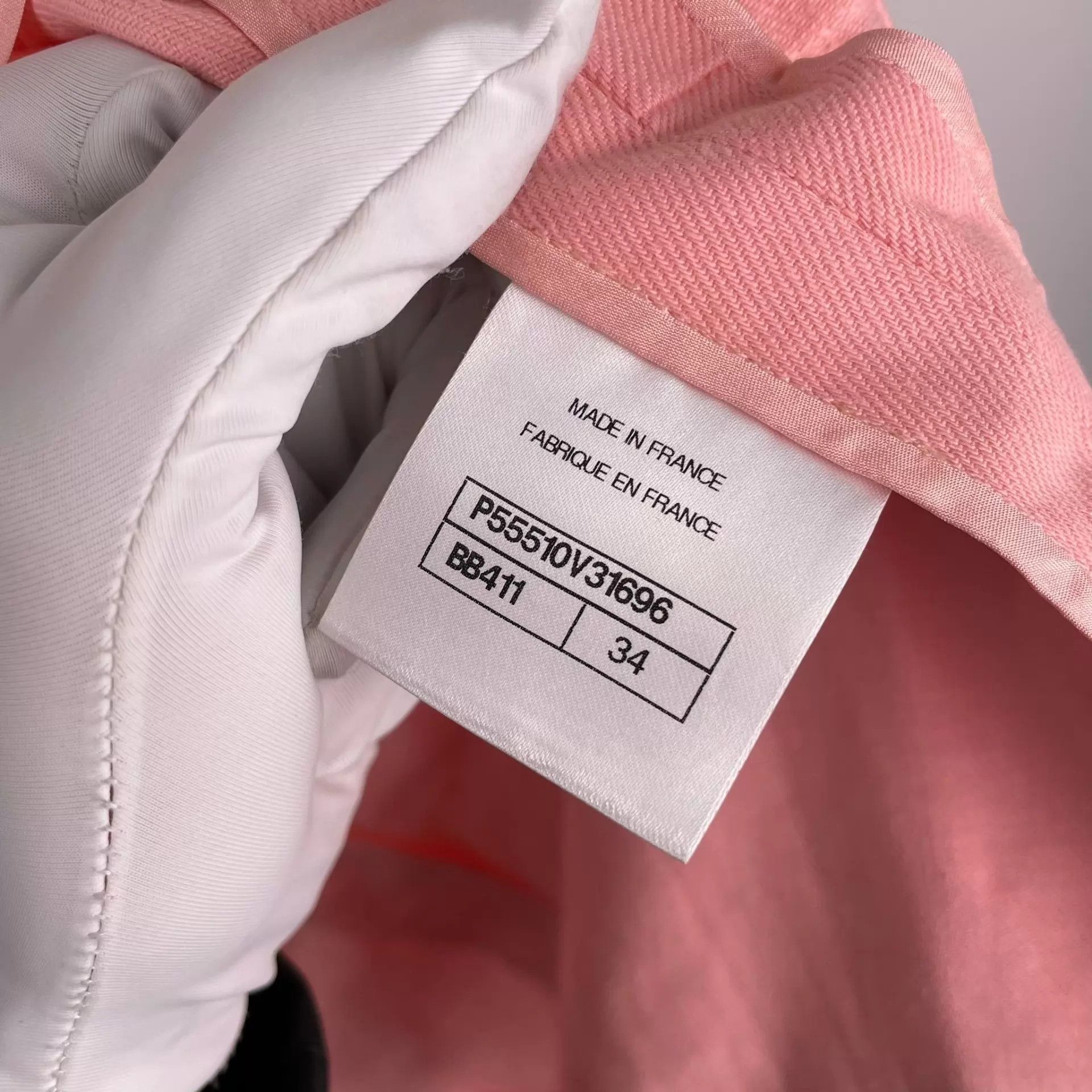 Chanel Chanel Women's Pink Suit w/ Detachable Bag Size XS / US 0-2 / IT 36-38 - 5 Thumbnail