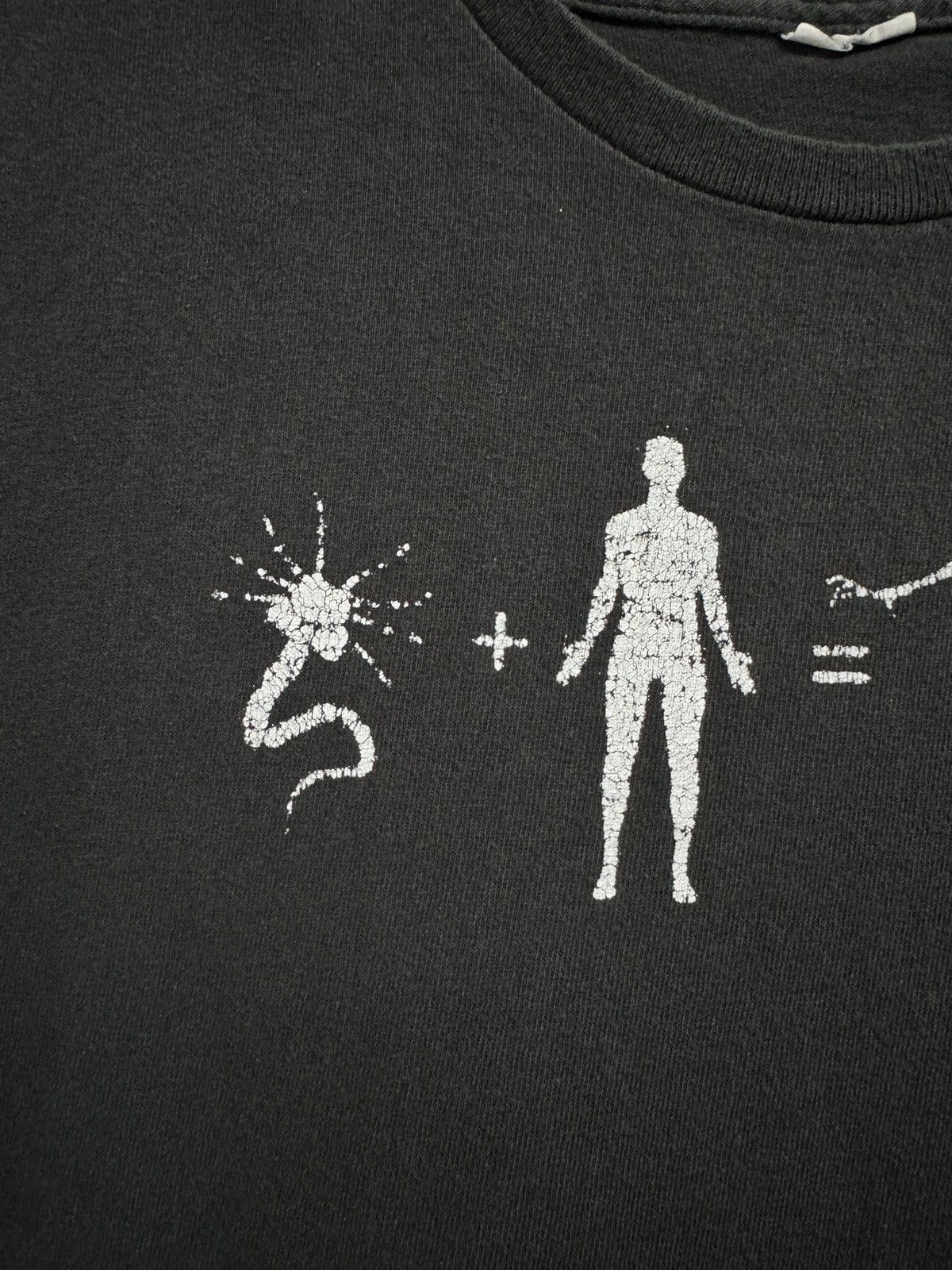 Vintage Vintage 2000s Alien Evolution Tee Size US L / EU 52-54 / 3 - 4 Thumbnail