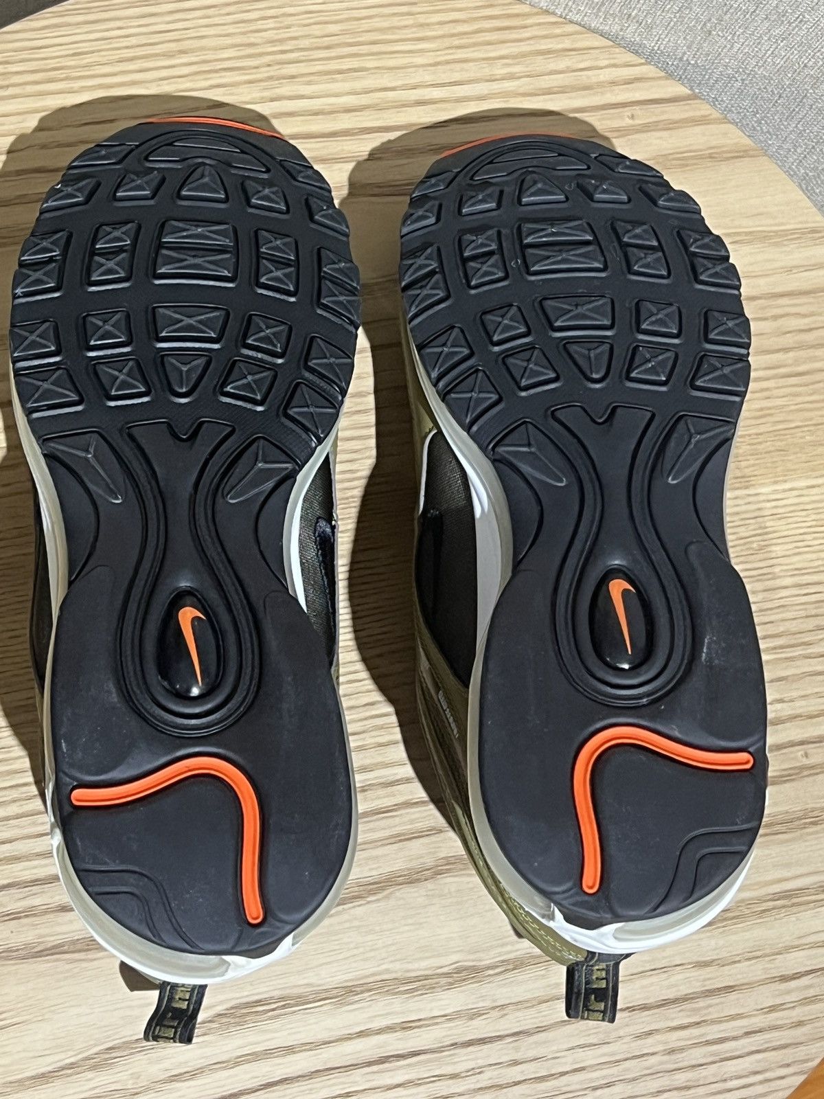 Nike Nike Air Max 97 x Undefeated Size US 12 / EU 45 - 7 Thumbnail
