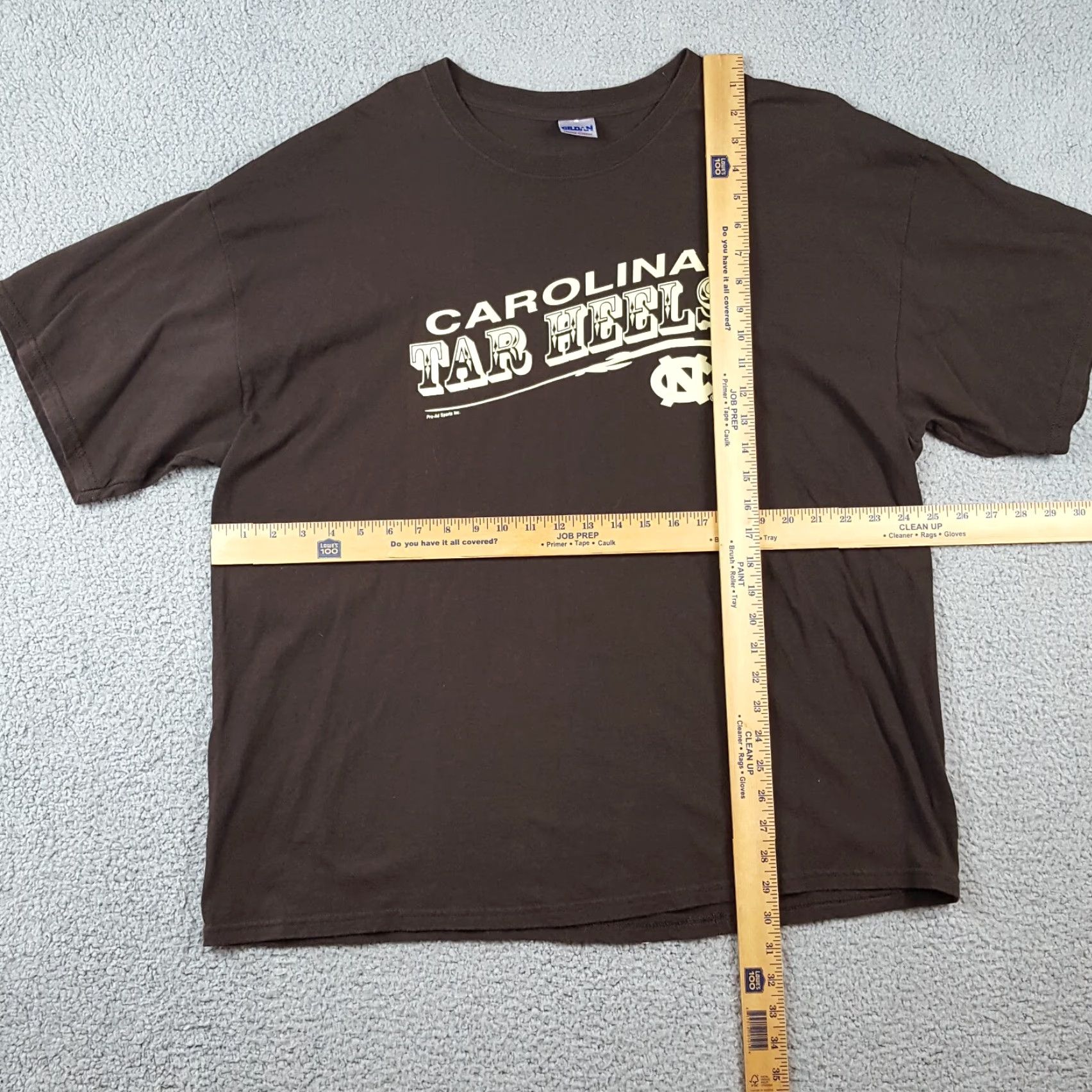 Gildan Vintage Y2K Carolina Tar Heals Logo College Basketball T-Shirt Men 2XL Brown Cotton Retro 90s 00s Sports Size US XXL / EU 58 / 5 - 3 Thumbnail